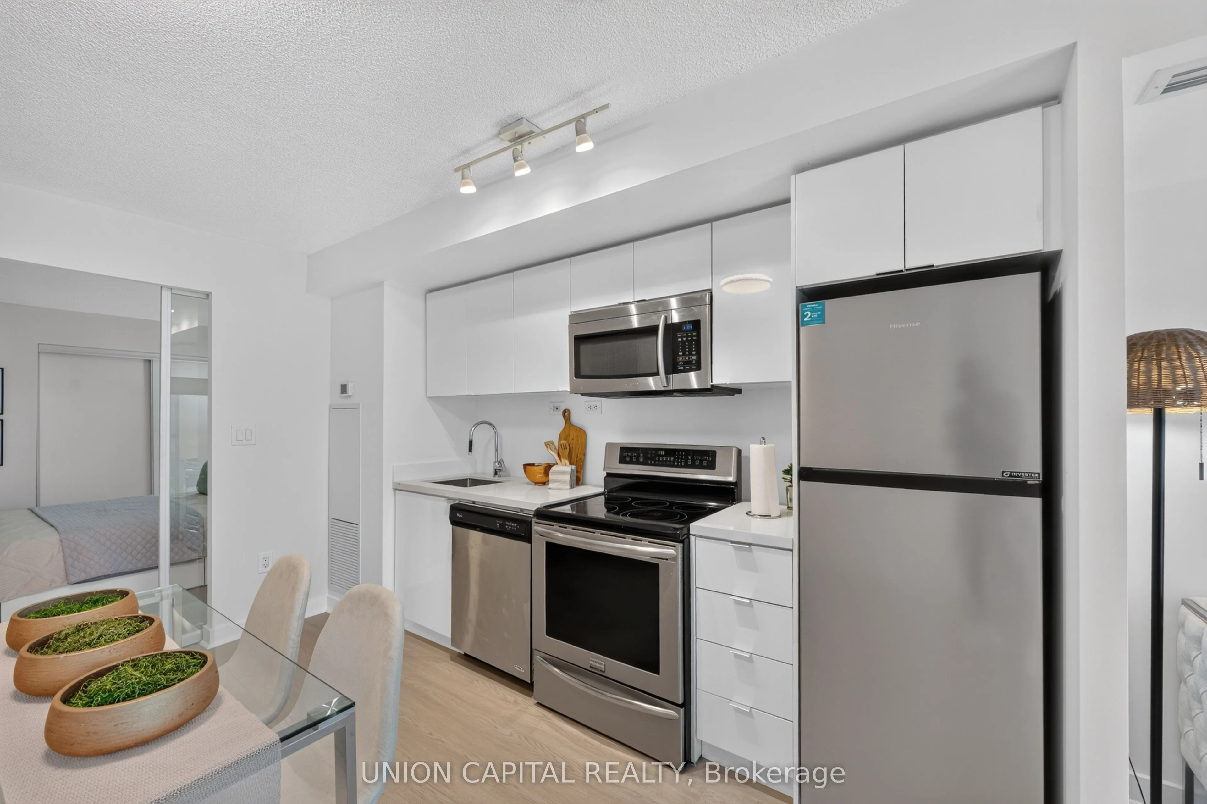 10 Capreol Court #551