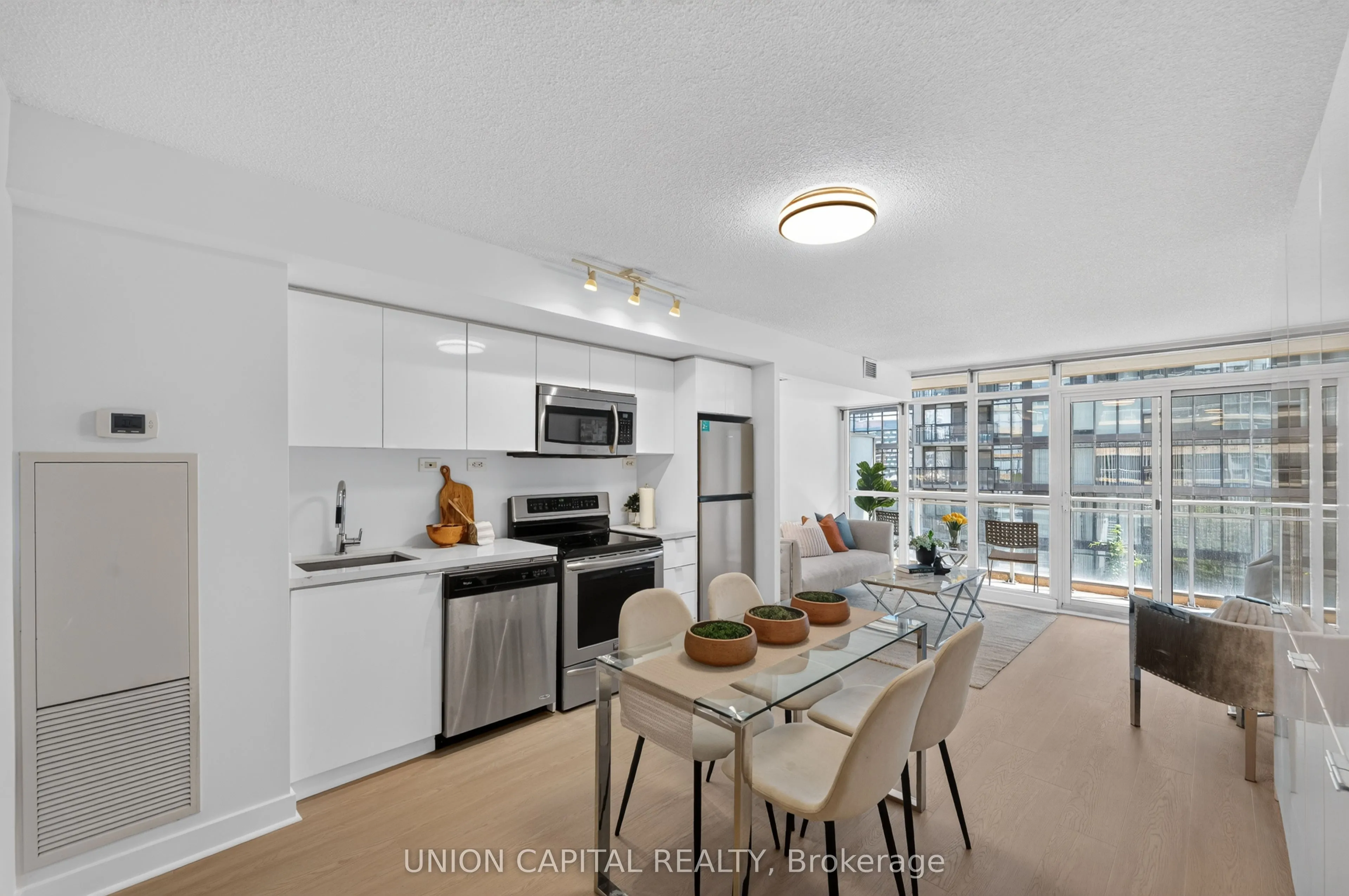 10 Capreol Court #551