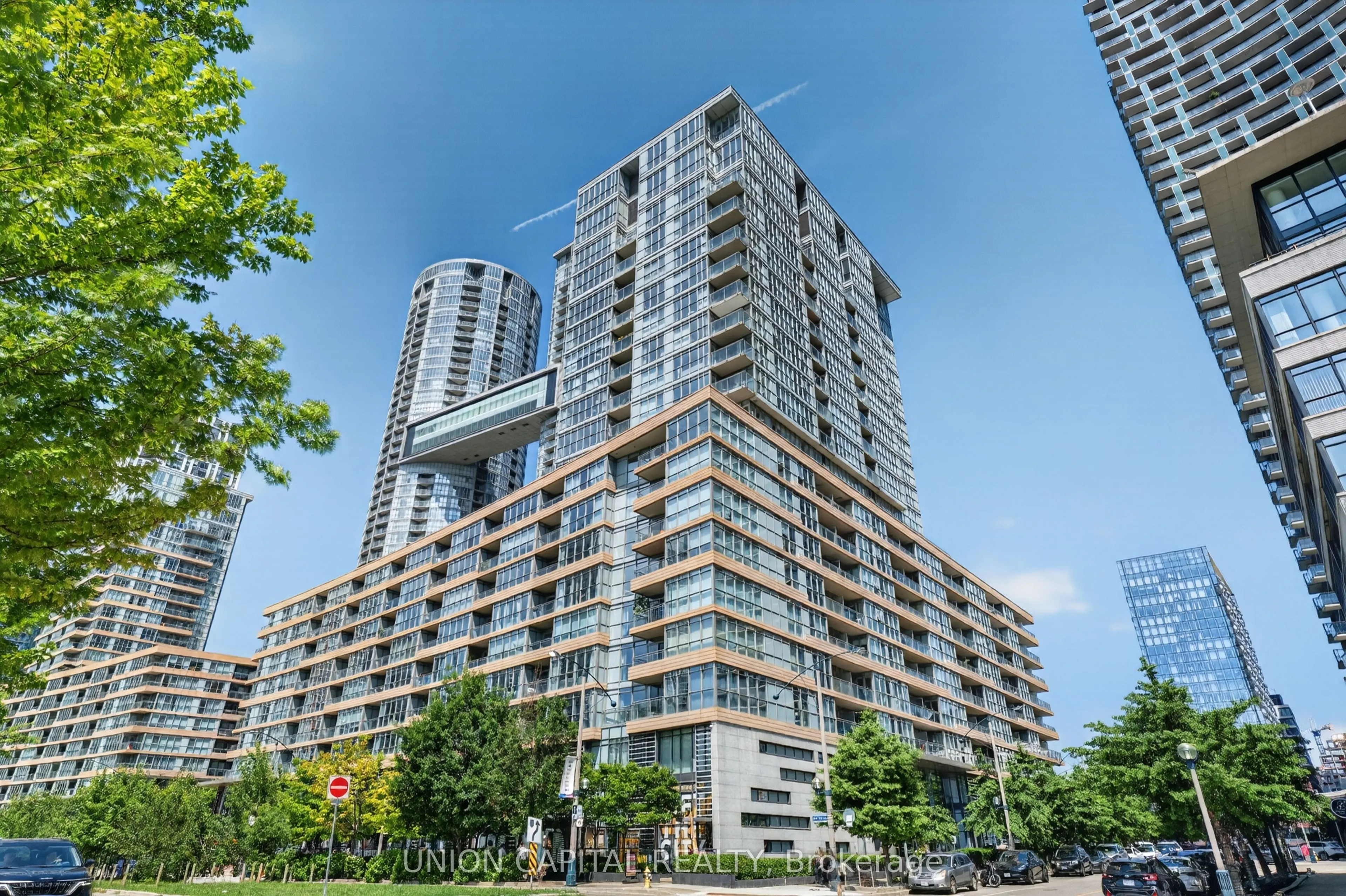 10 Capreol Court #551