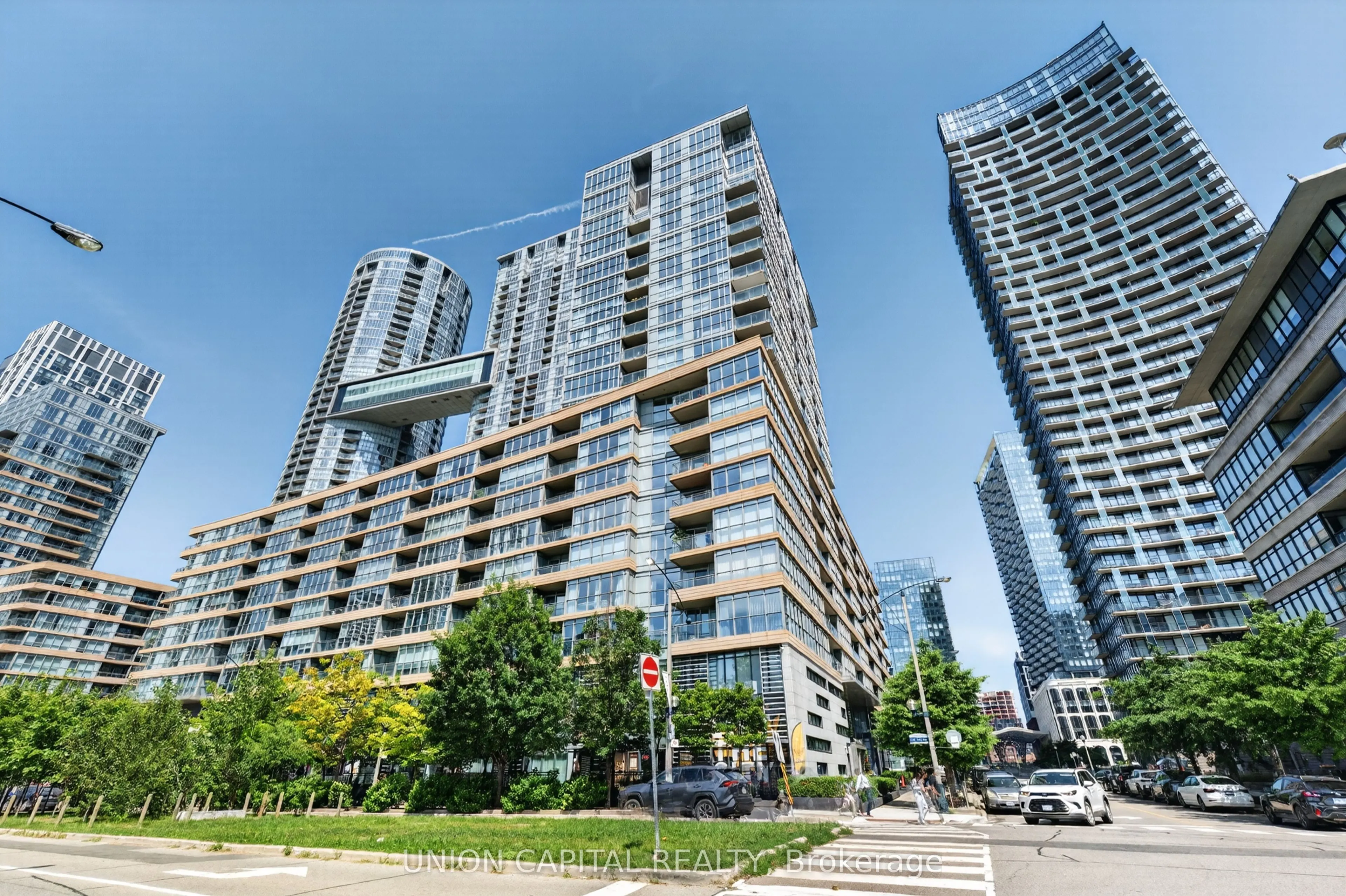 10 Capreol Court #551