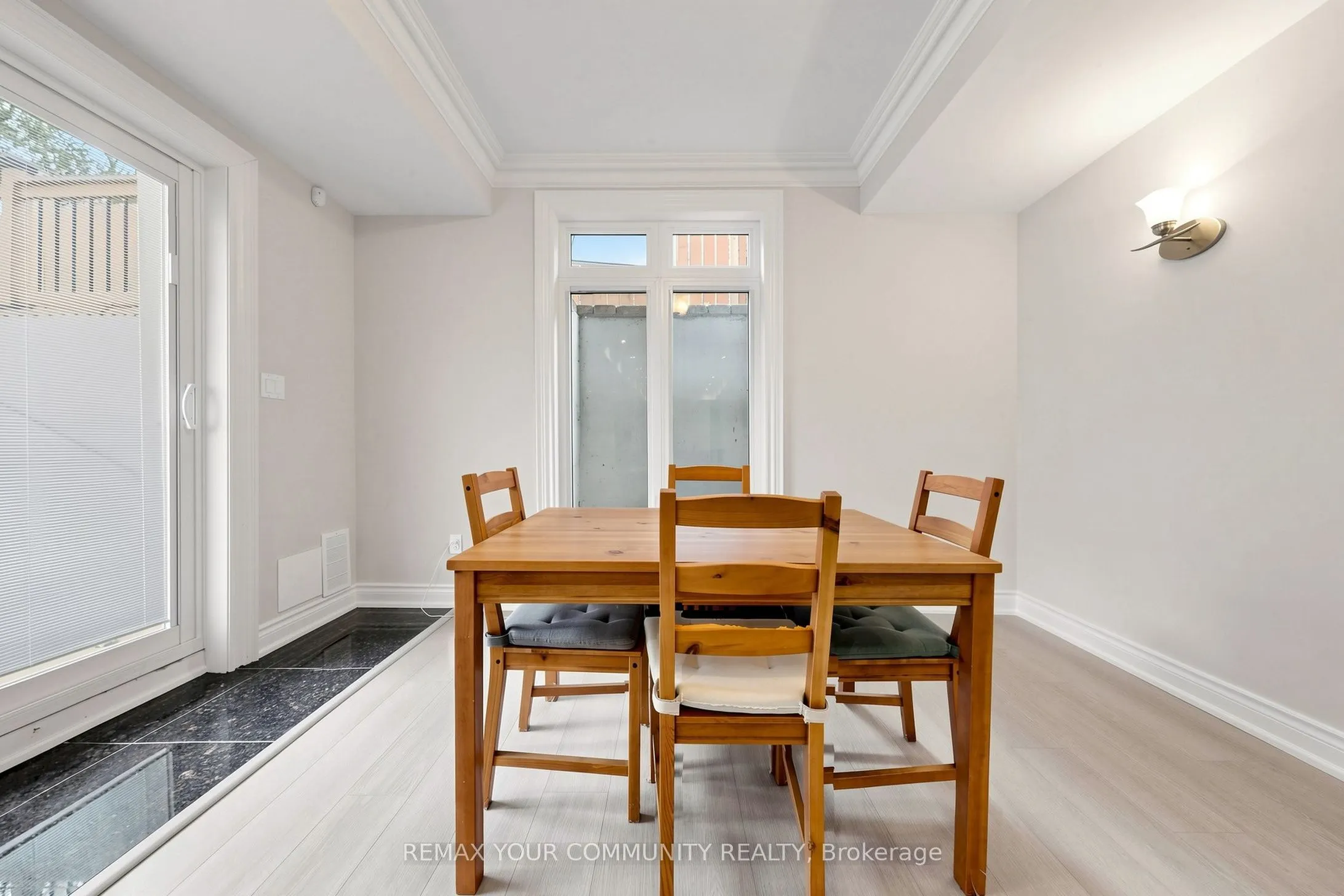 39 Moore Park Avenue