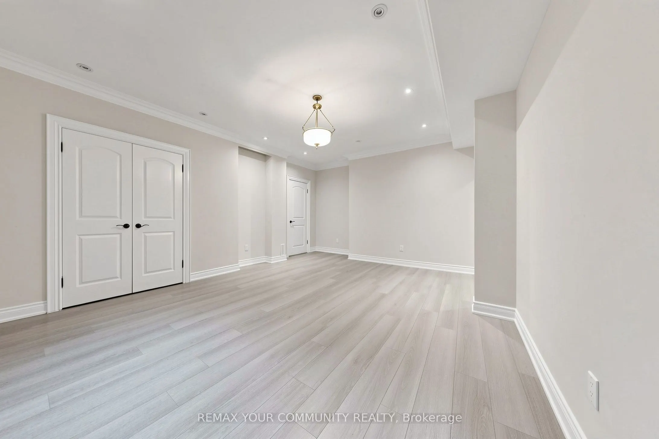 39 Moore Park Avenue