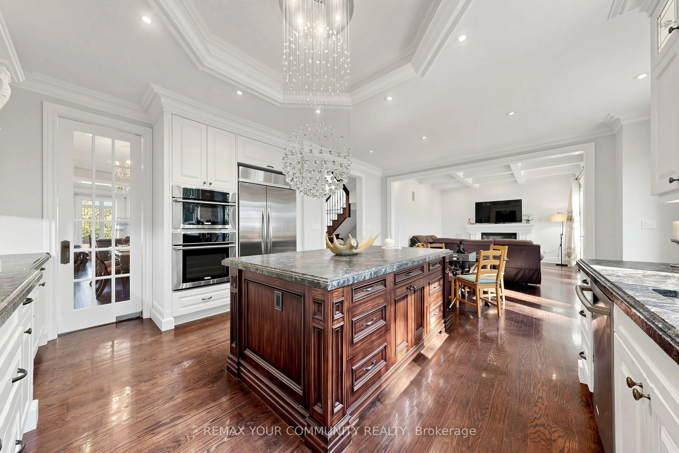 39 Moore Park Avenue
