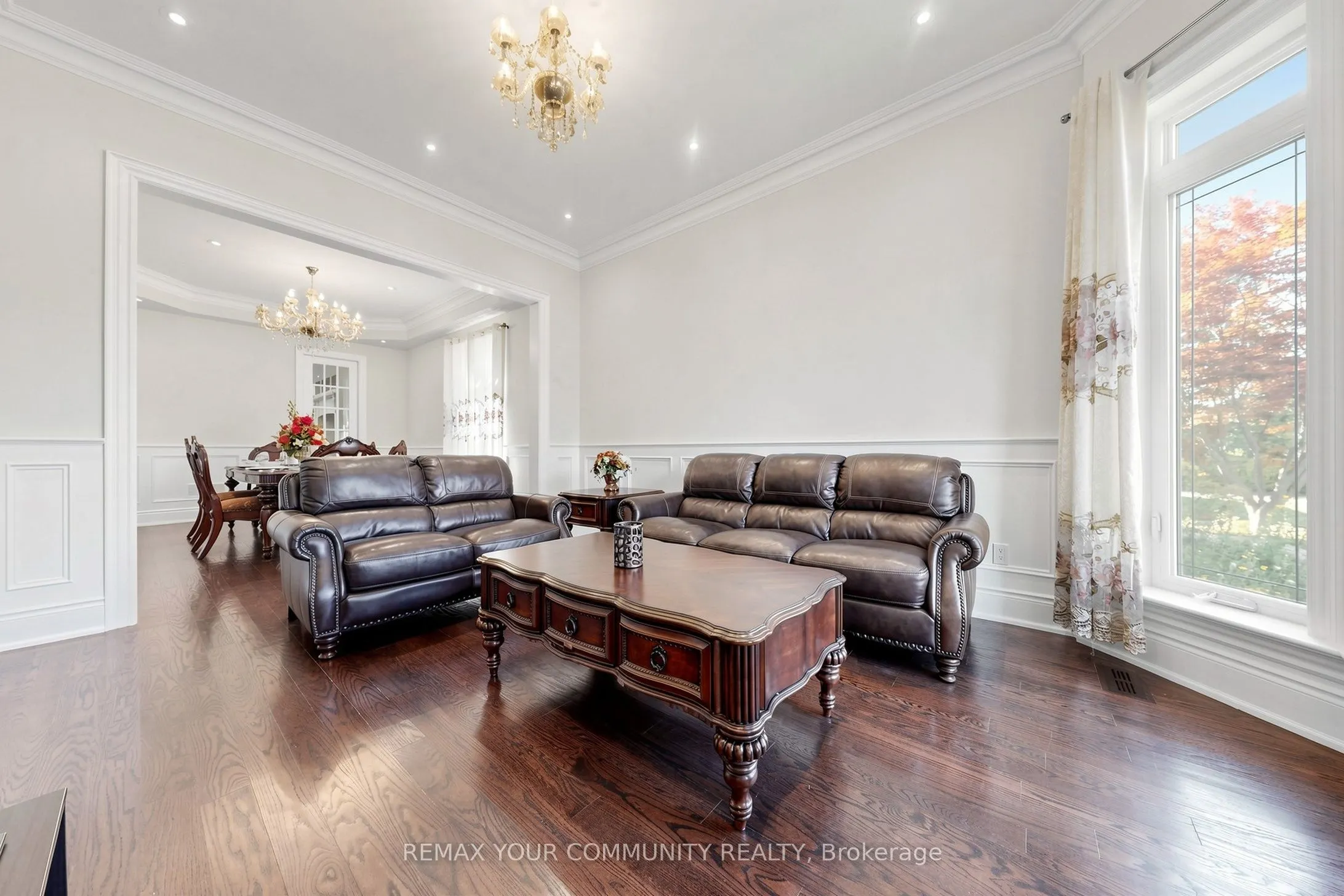 39 Moore Park Avenue