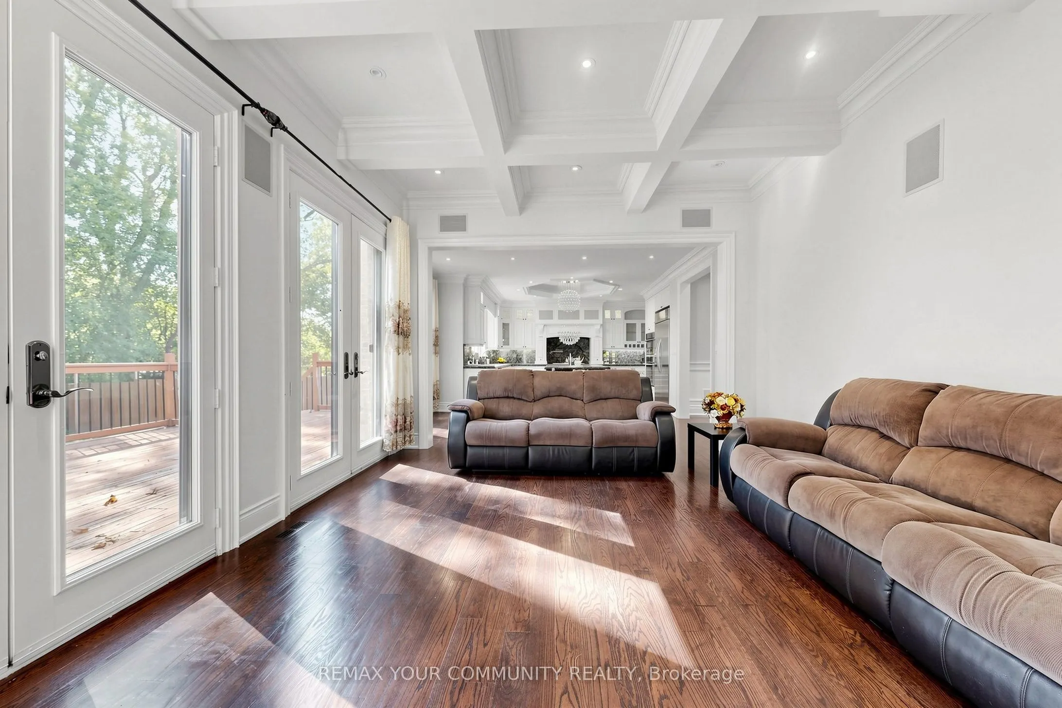 39 Moore Park Avenue