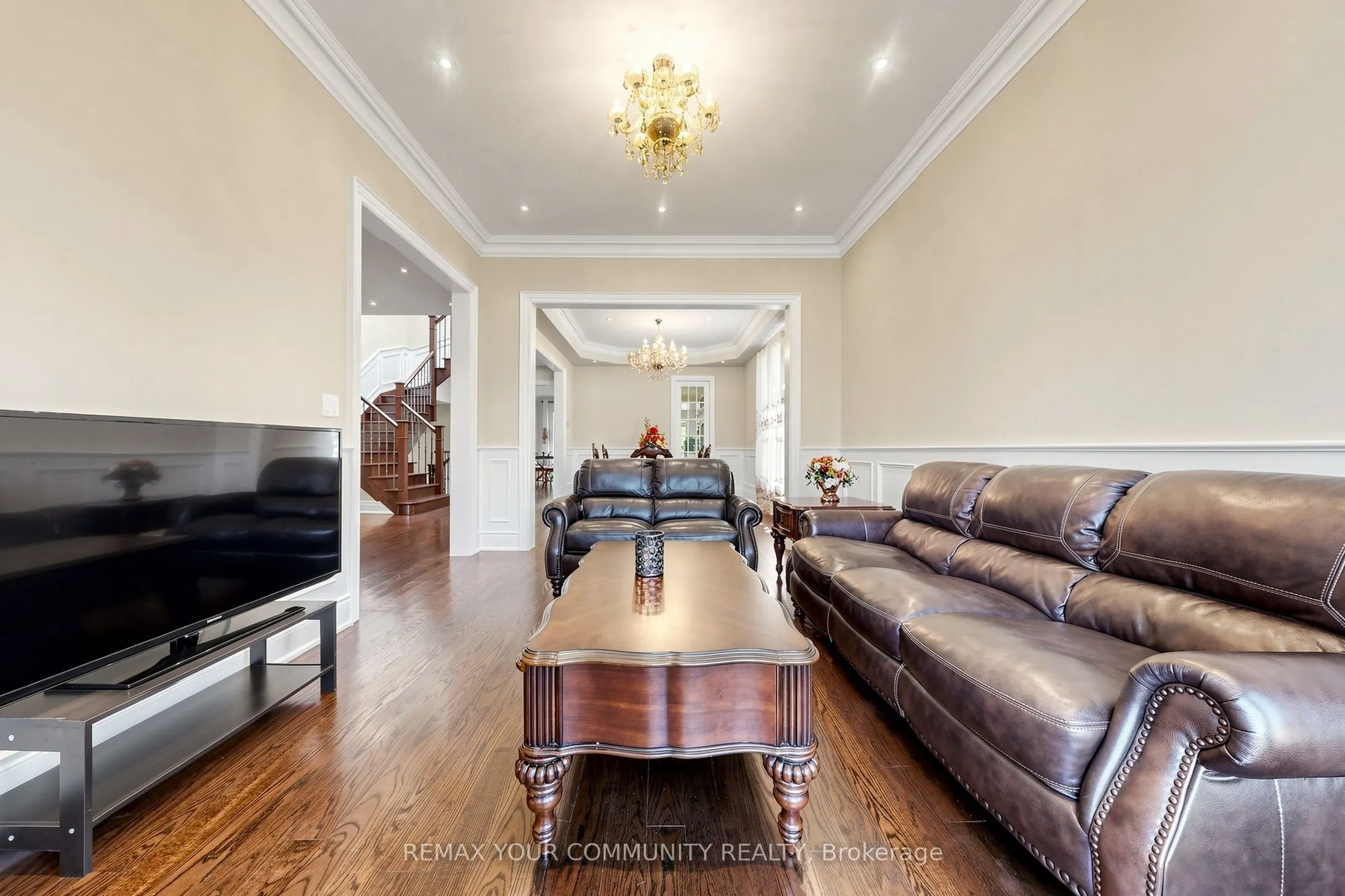39 Moore Park Avenue