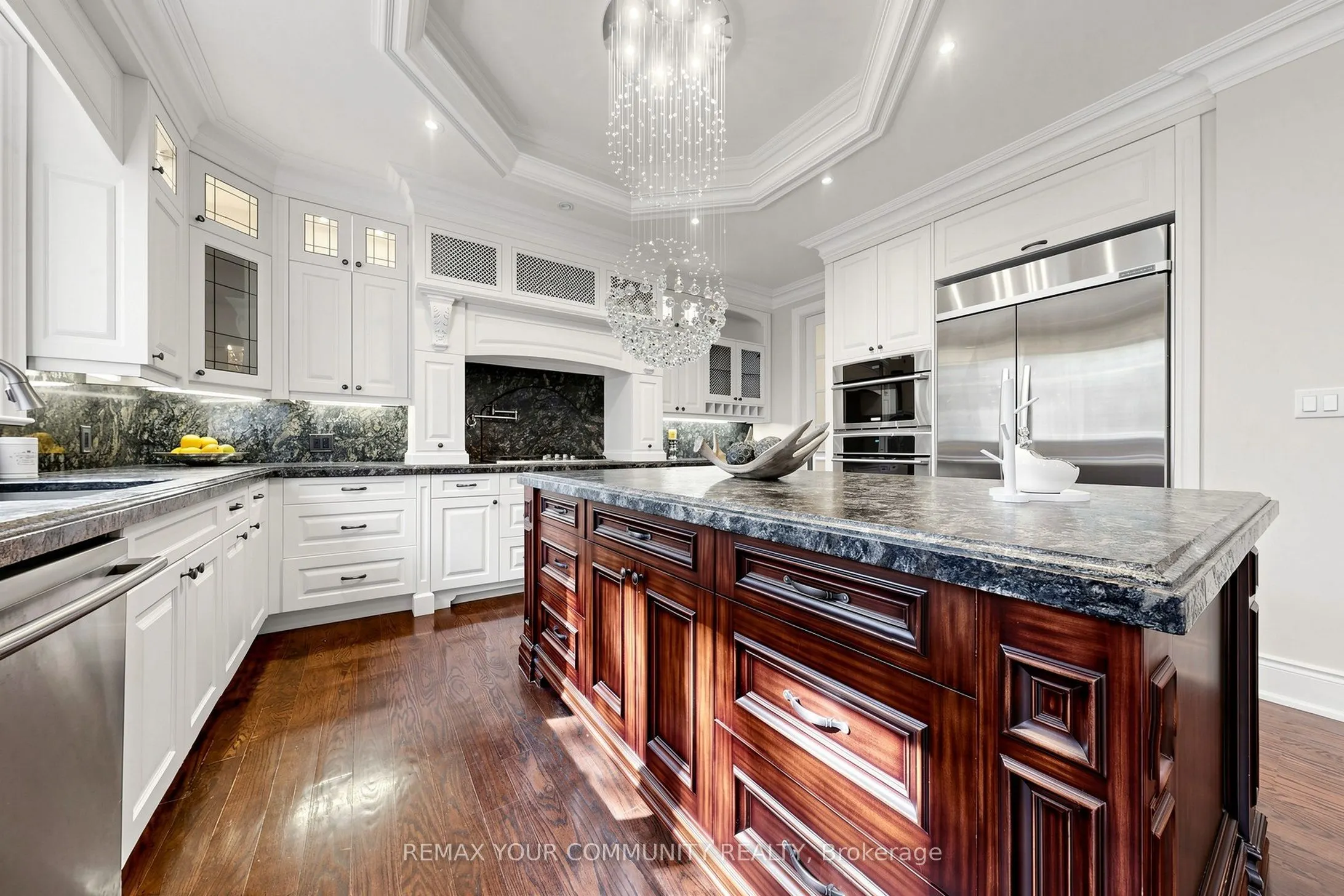 39 Moore Park Avenue