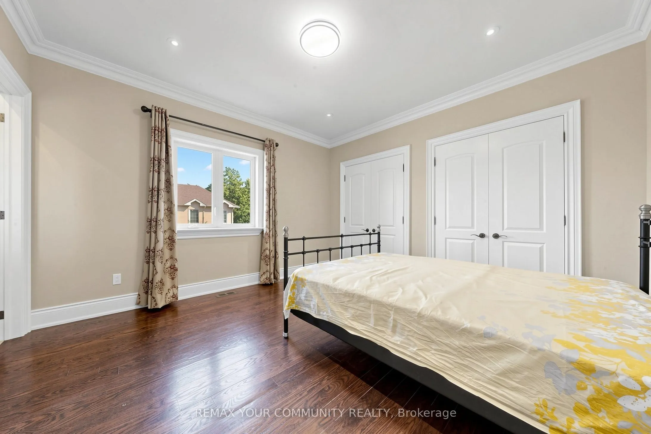 39 Moore Park Avenue
