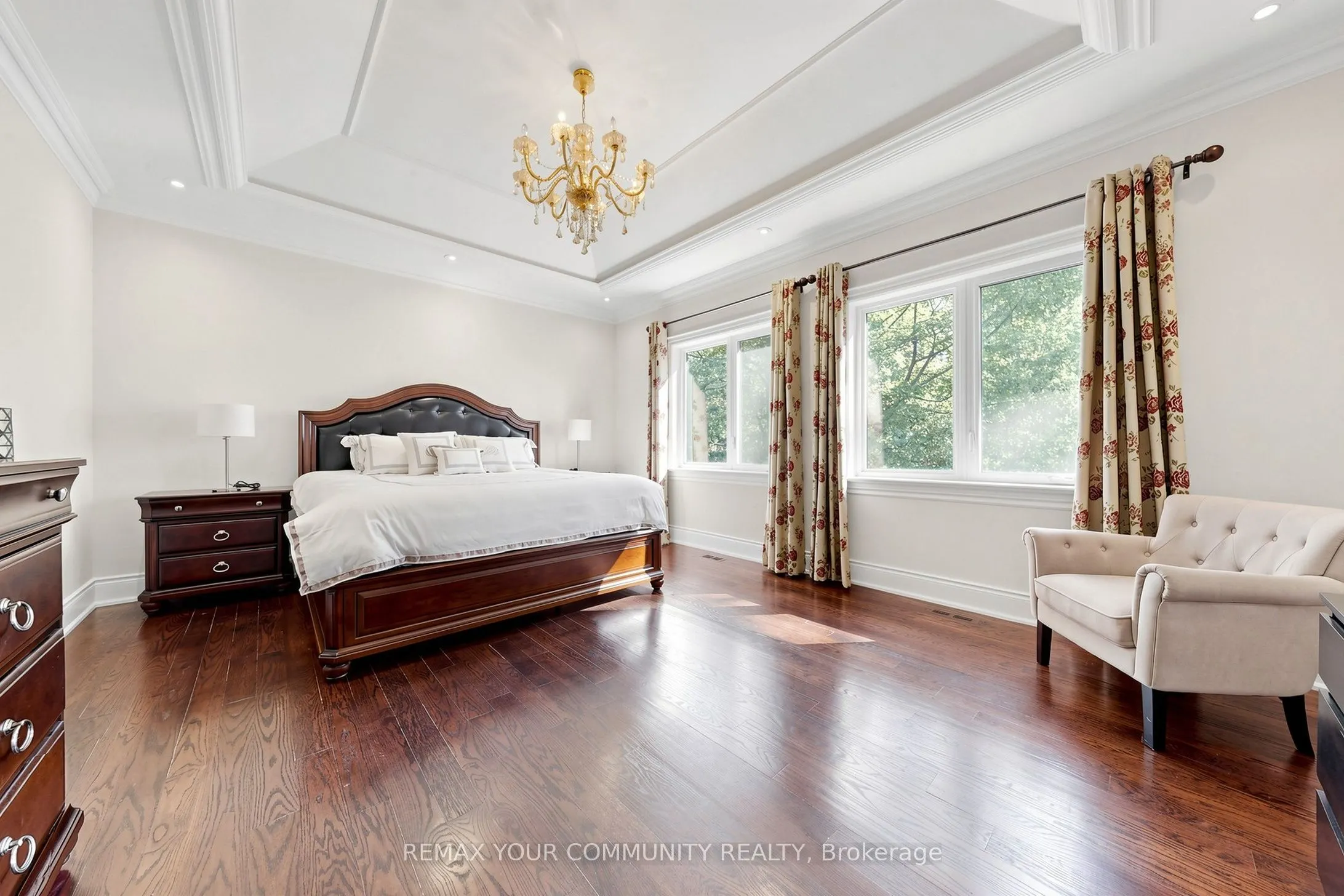 39 Moore Park Avenue