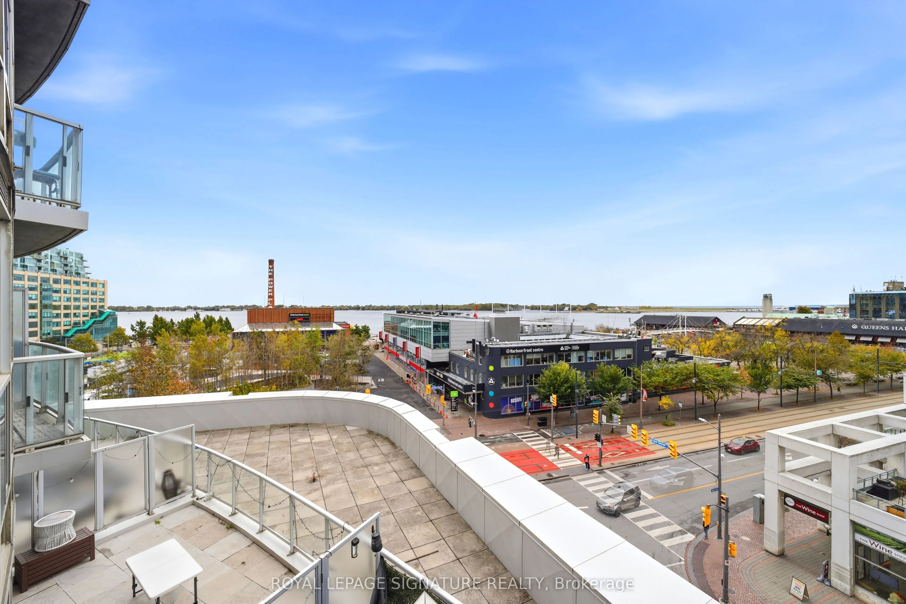 218 Queens Quay W #510