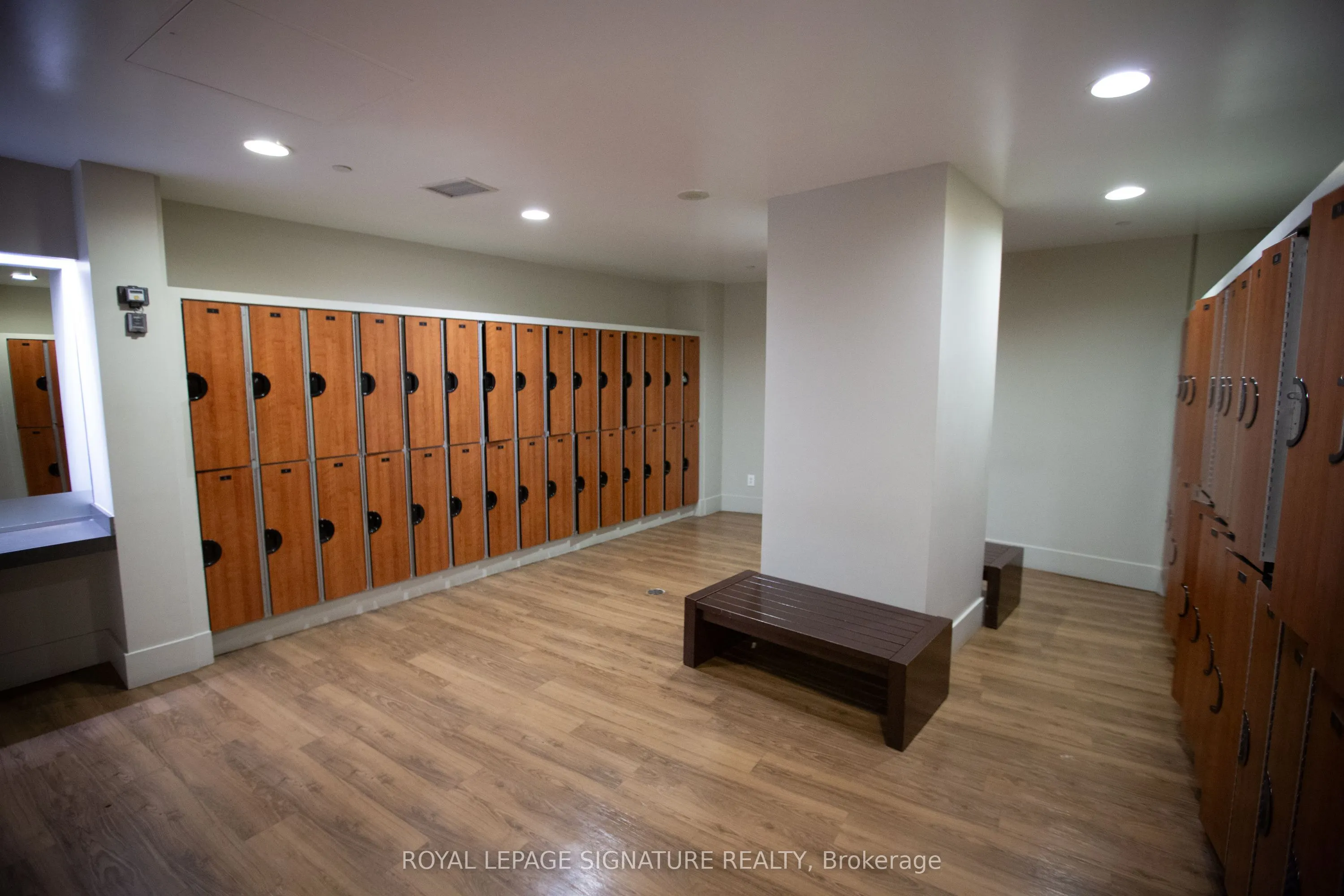 218 Queens Quay W #510