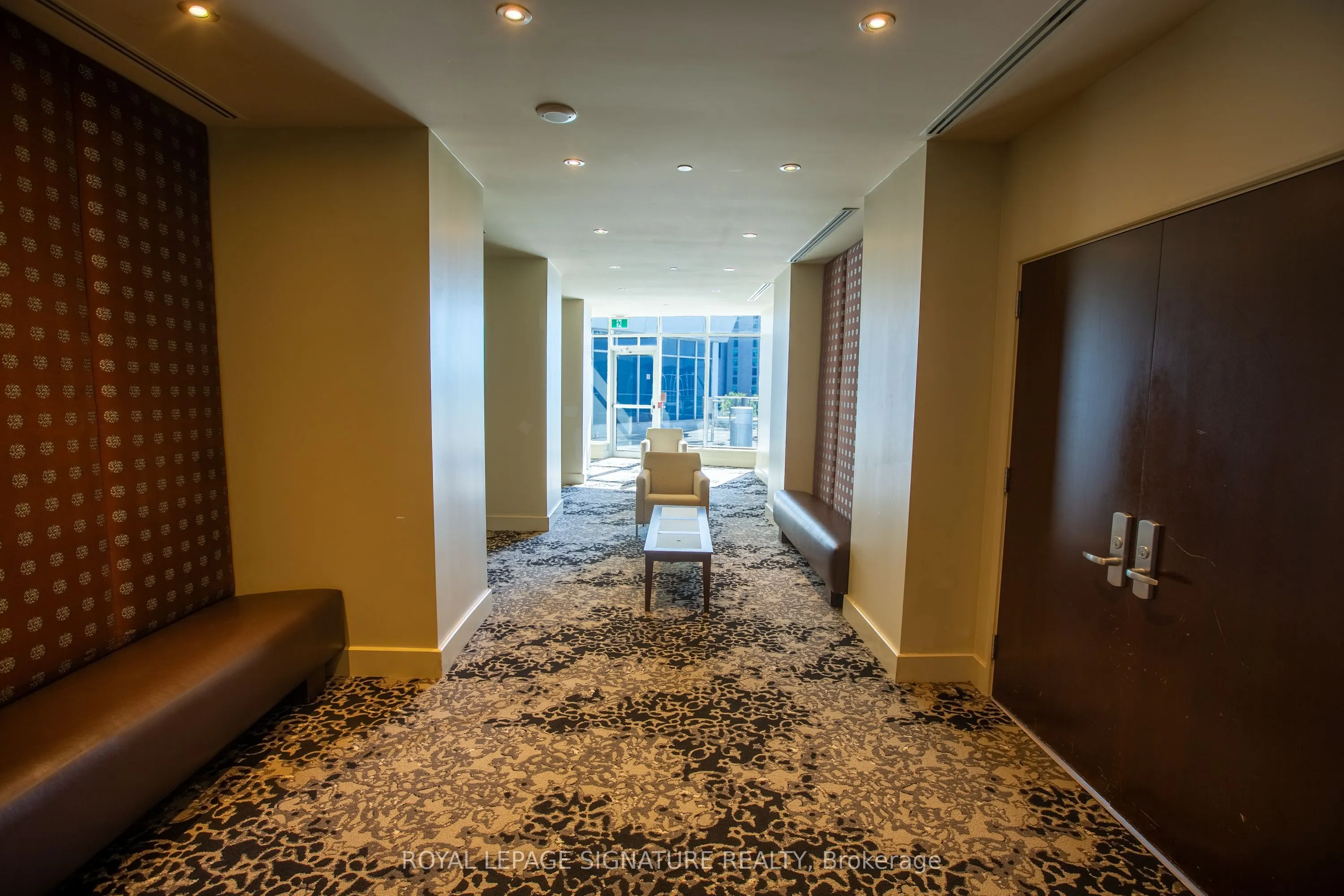 218 Queens Quay W #510