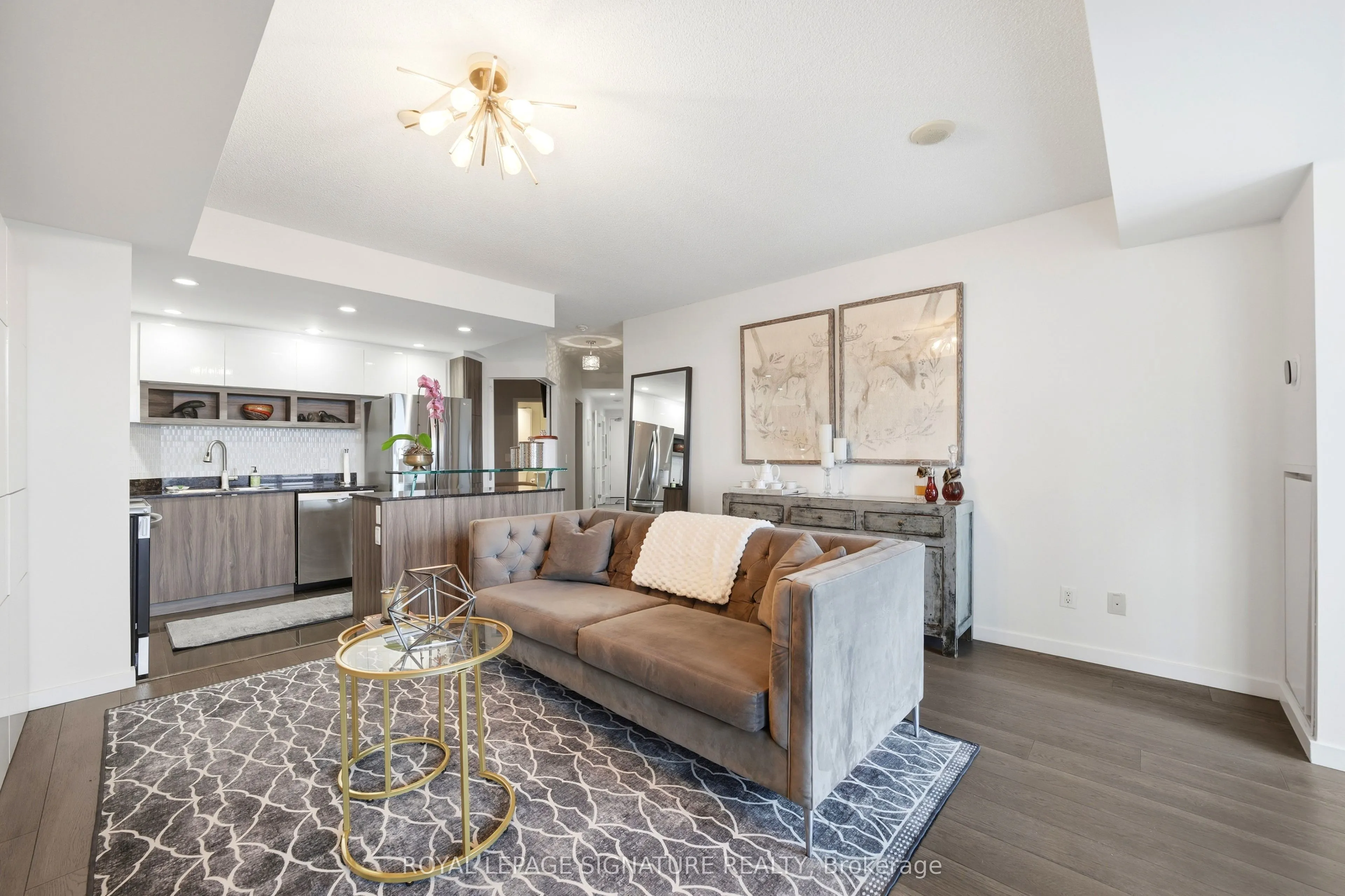 218 Queens Quay W #510