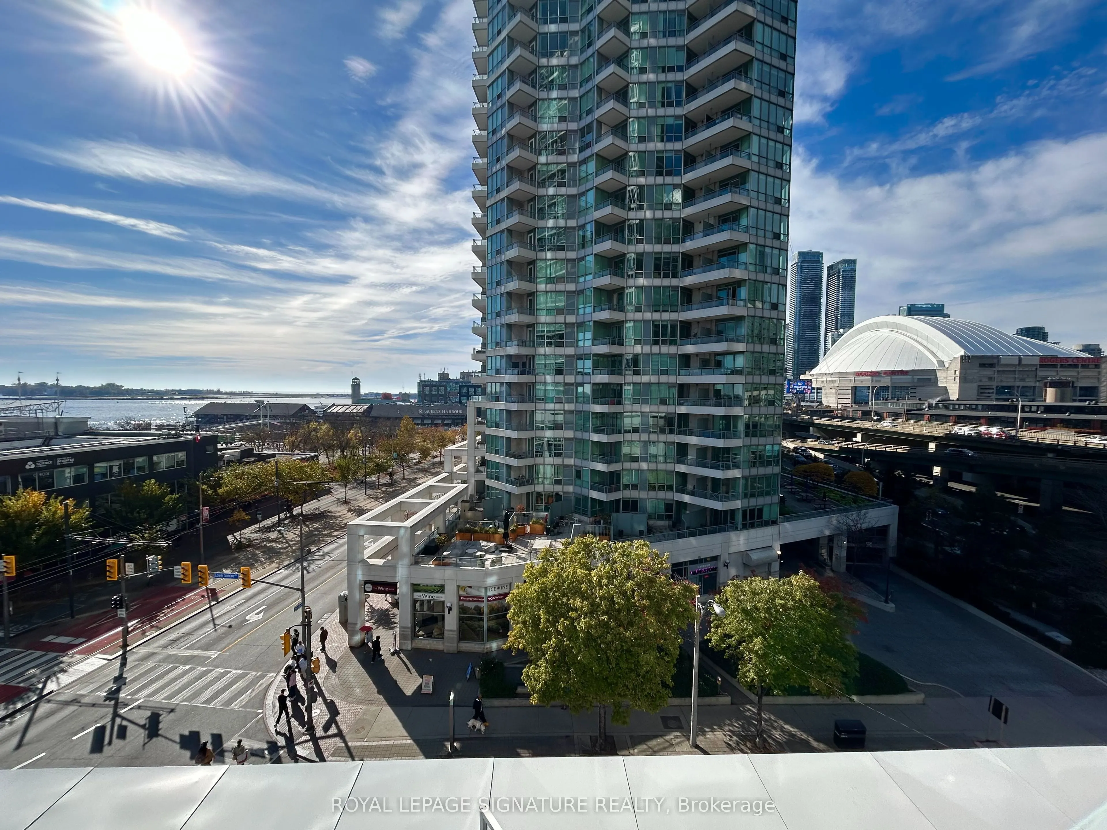 218 Queens Quay W #510