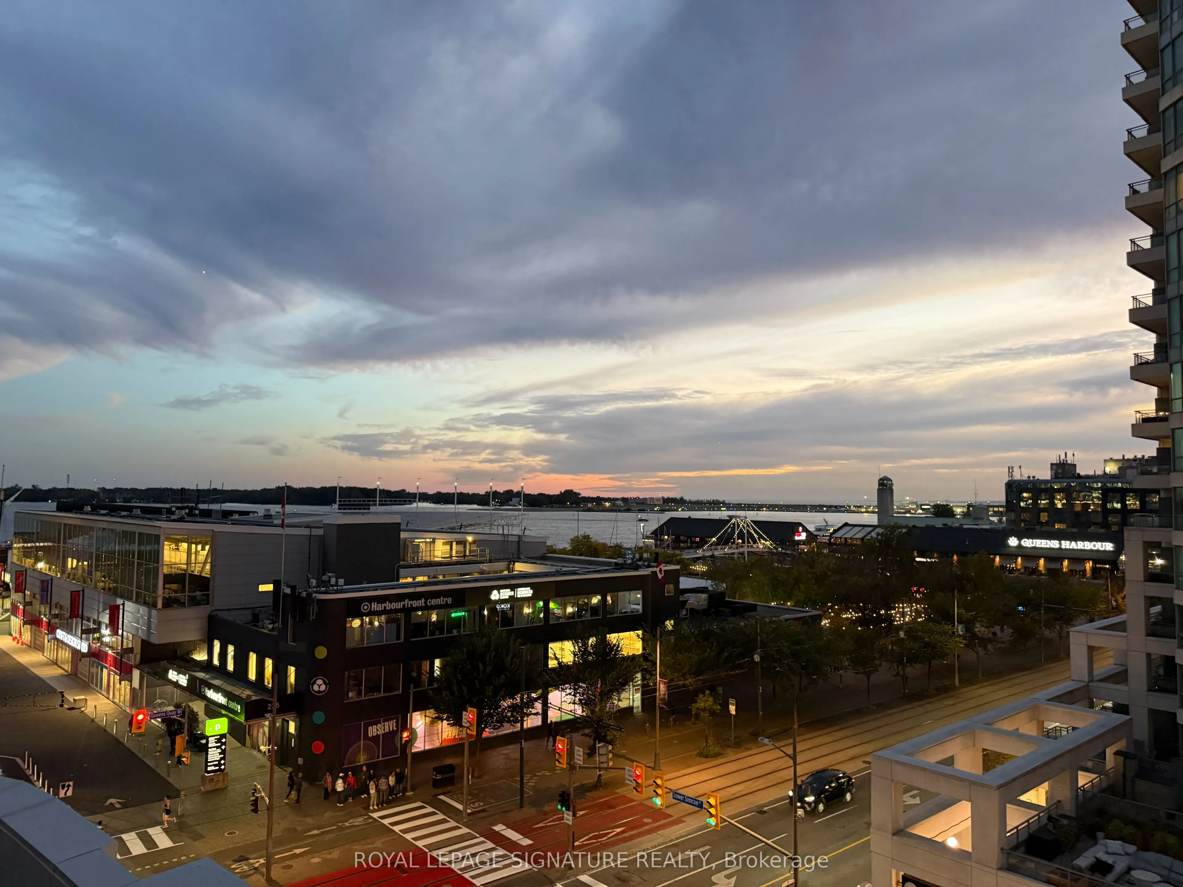 218 Queens Quay W #510
