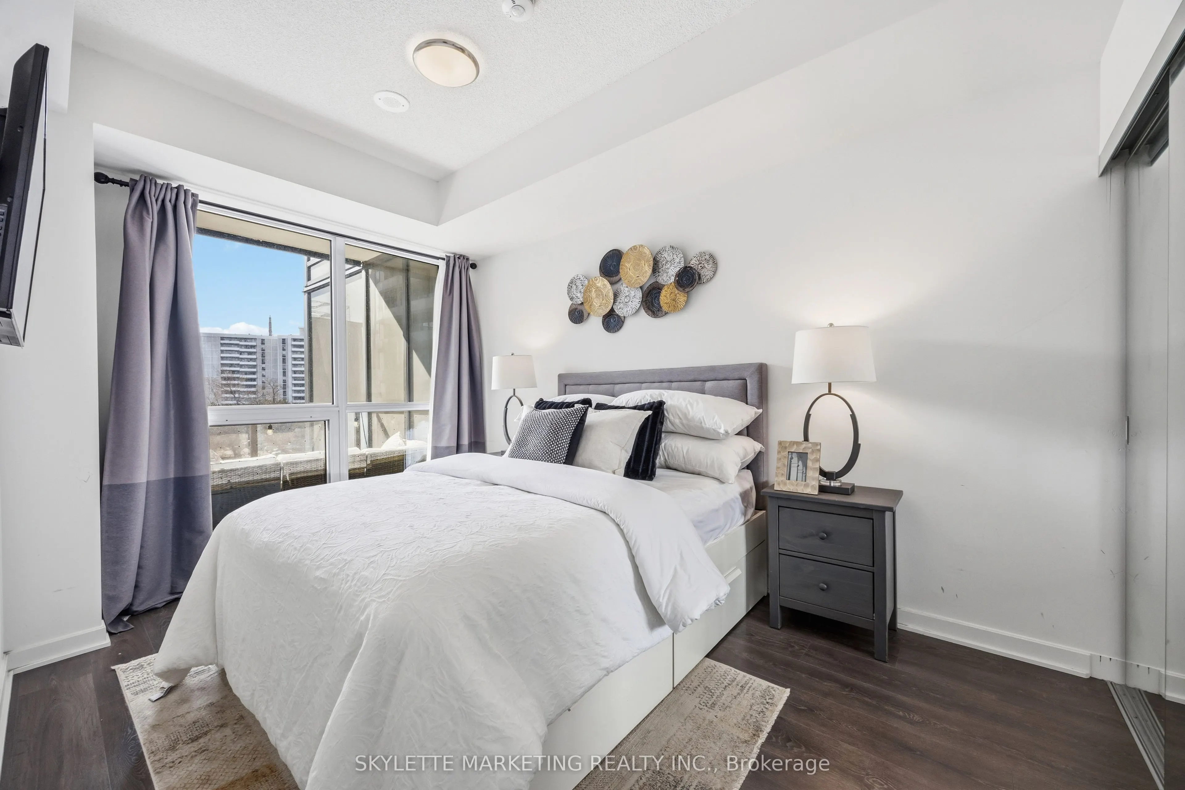 38 Forest Manor Road #414