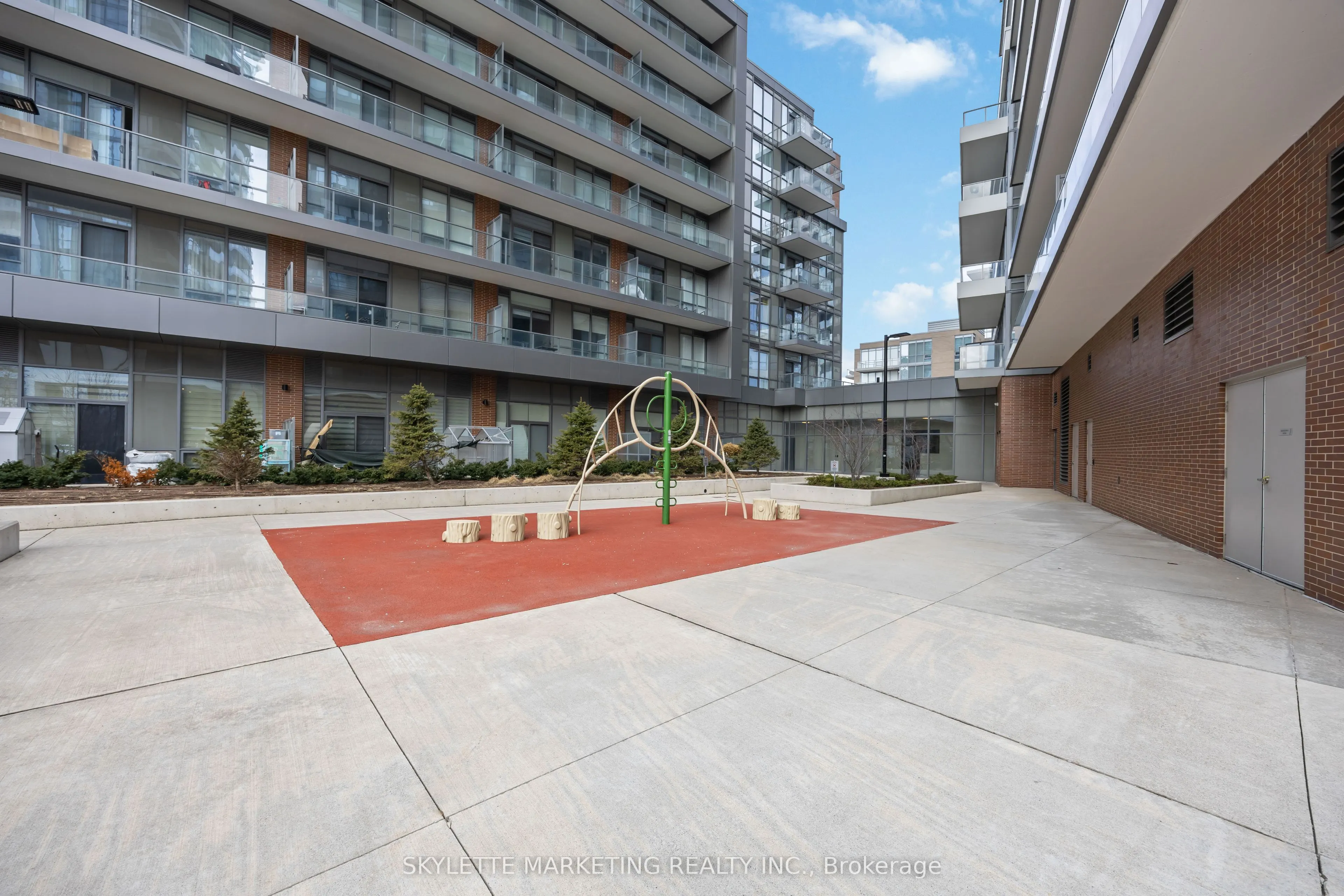 38 Forest Manor Road #414