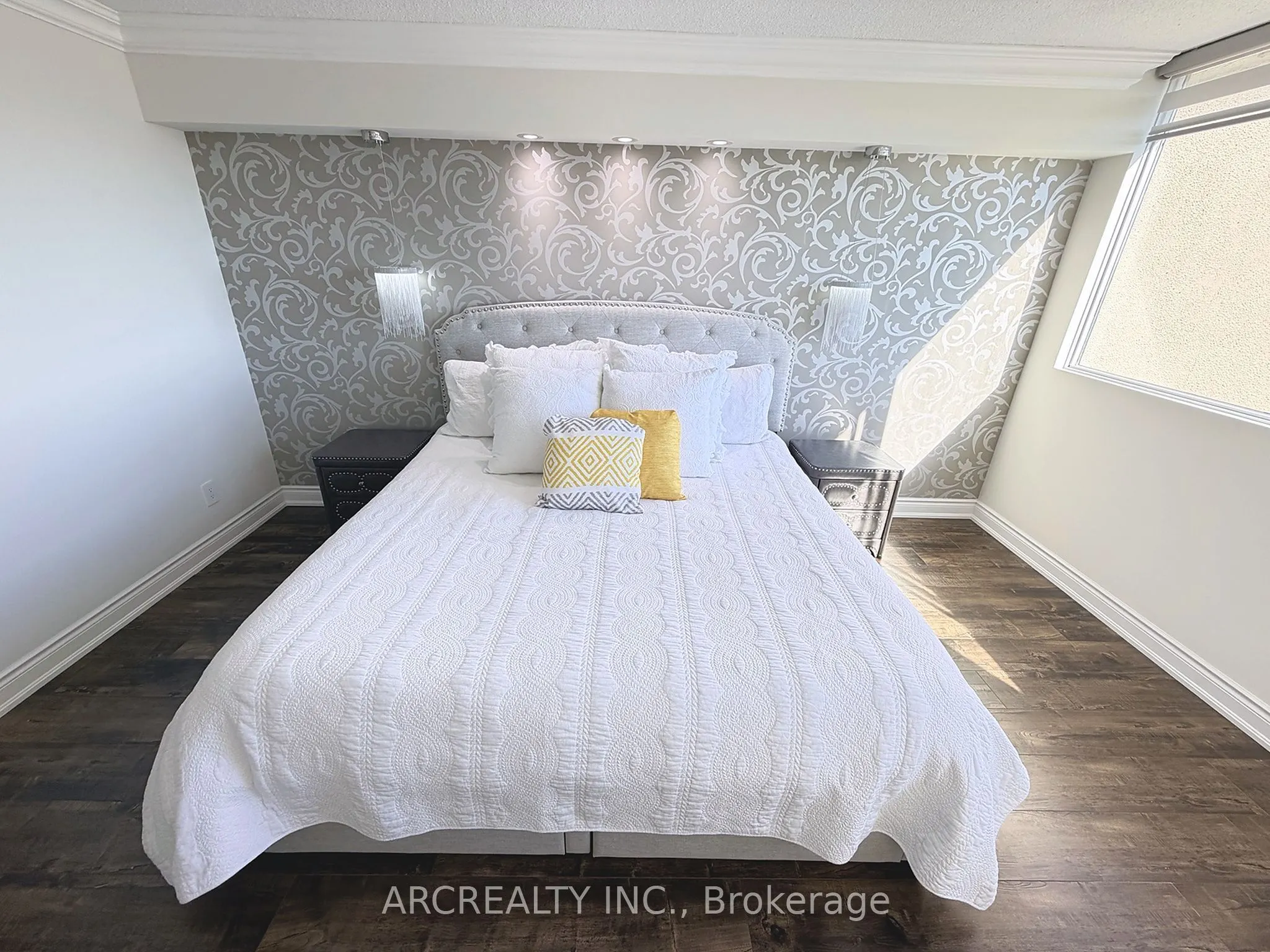 133 Torresdale Avenue #2402