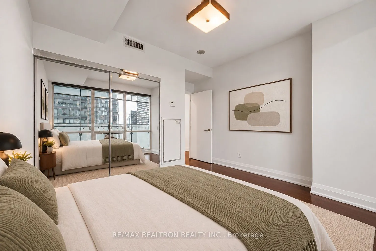 80 John Street #2206