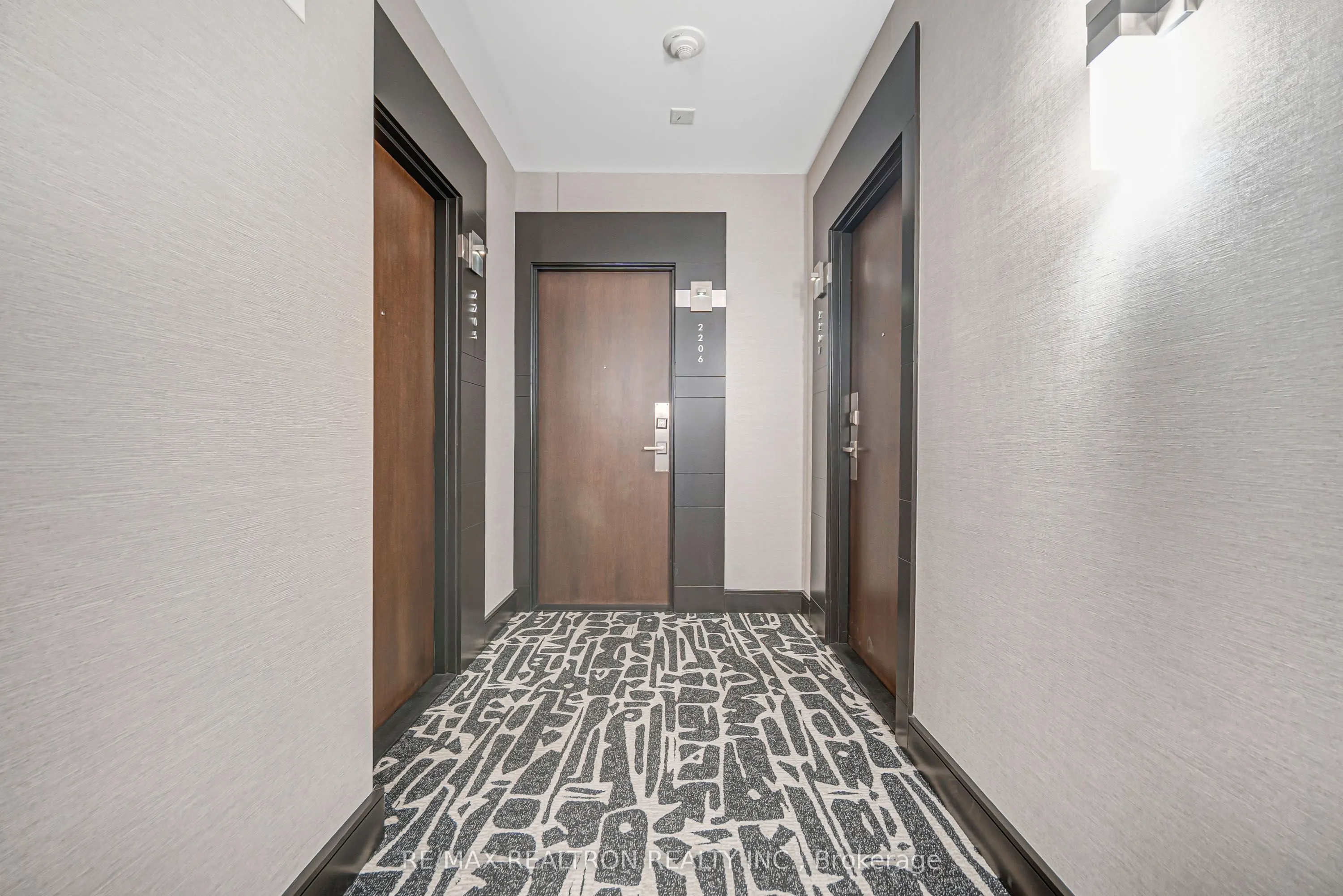 80 John Street #2206