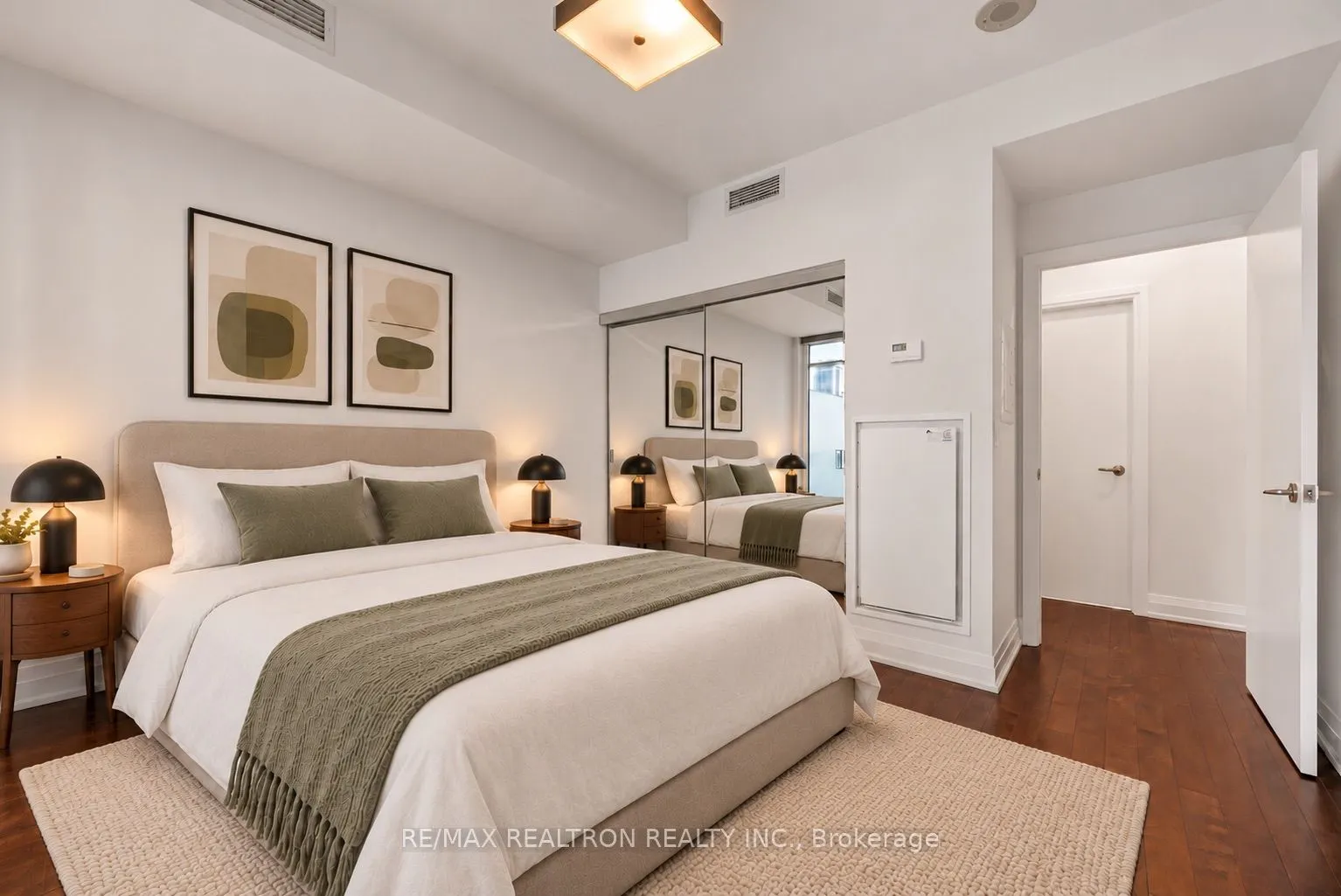 80 John Street #2206