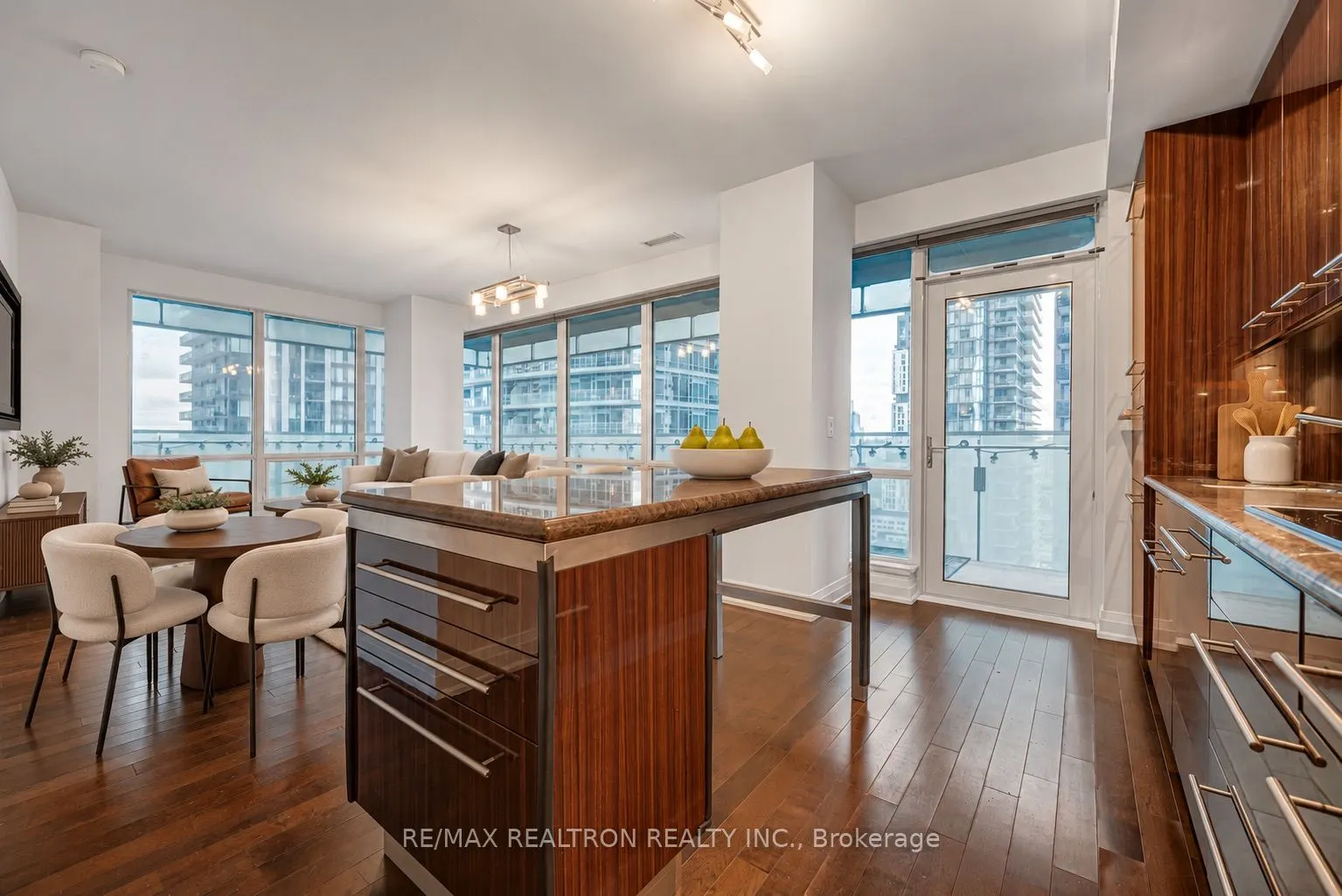 80 John Street #2206