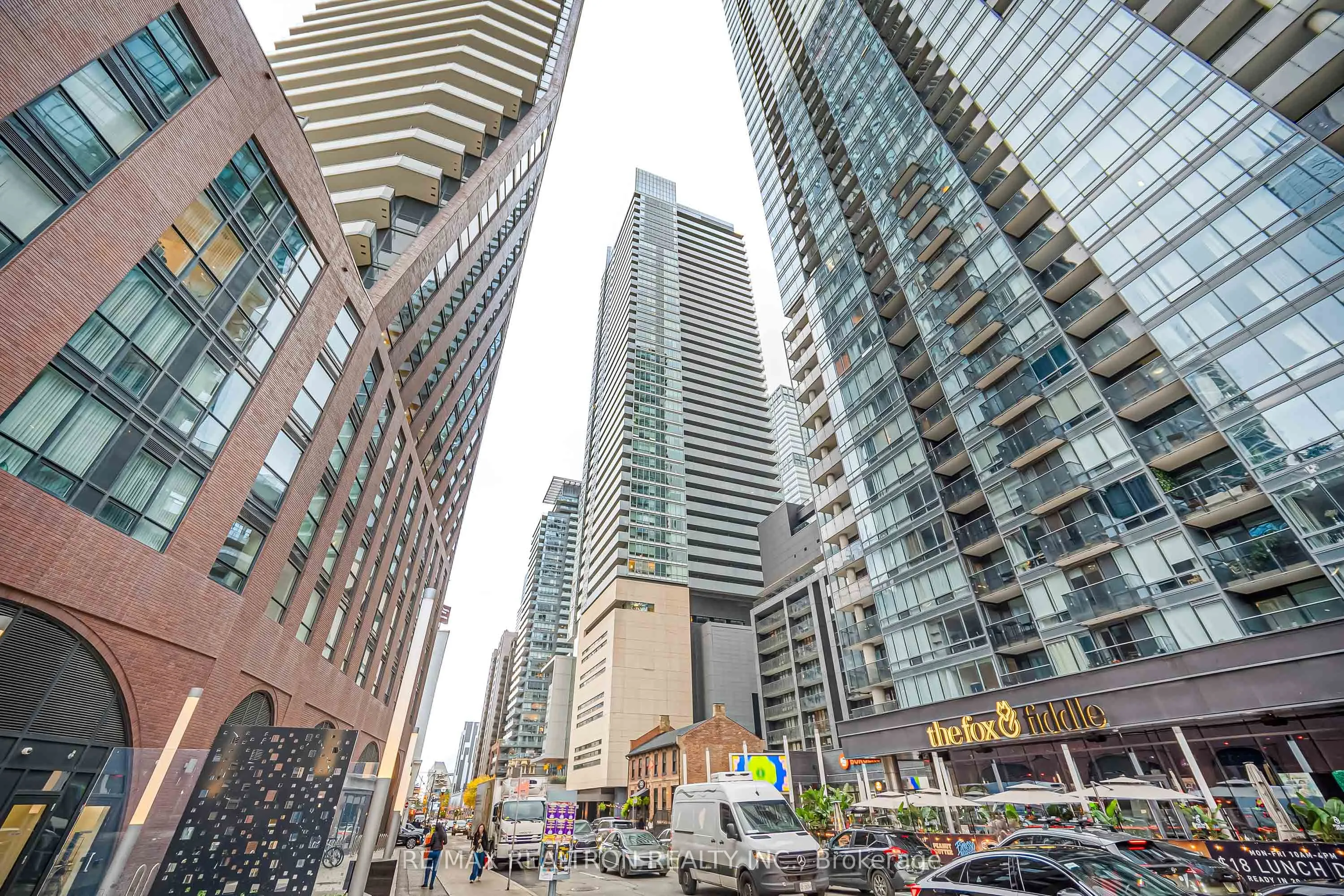 80 John Street #2206
