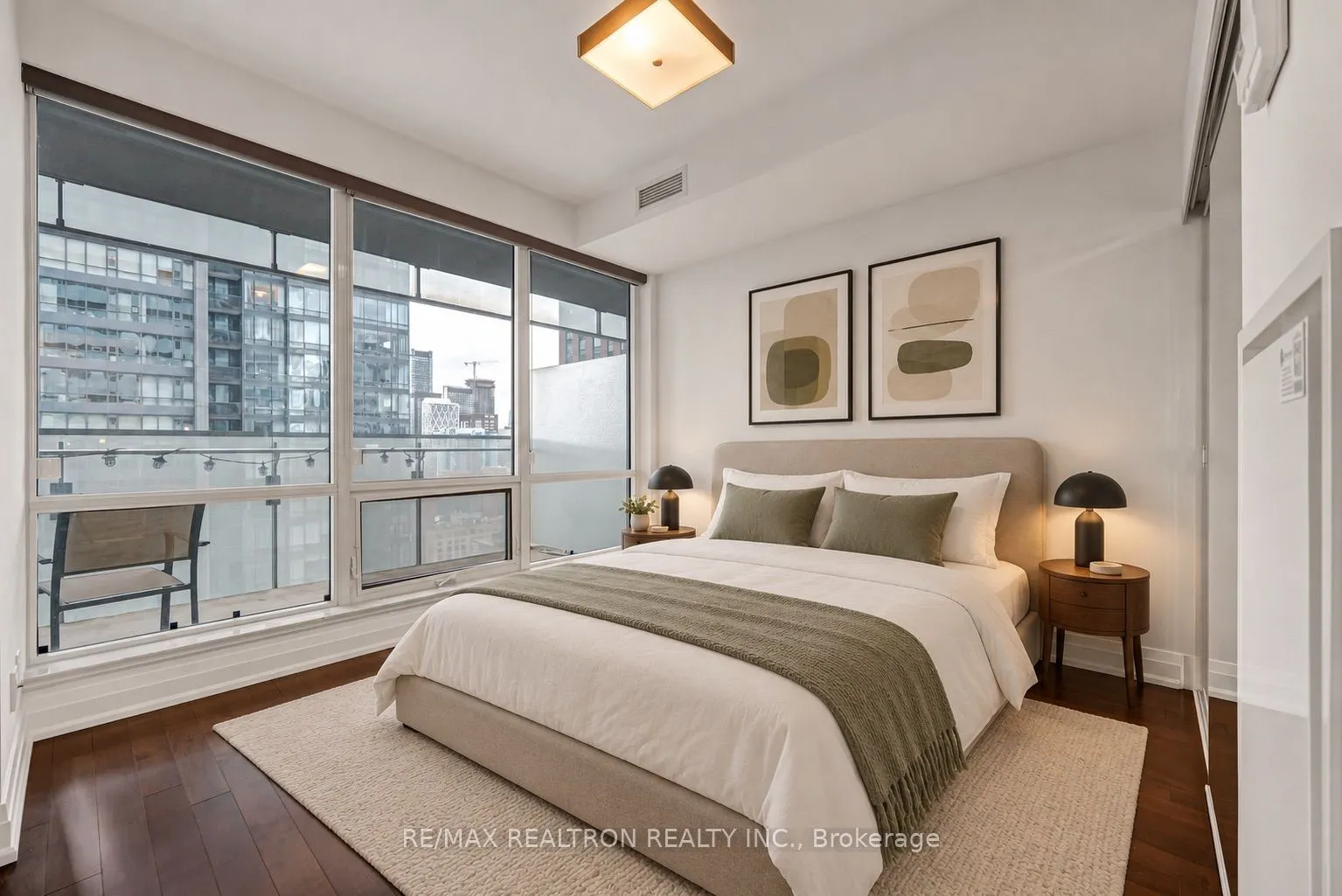 80 John Street #2206