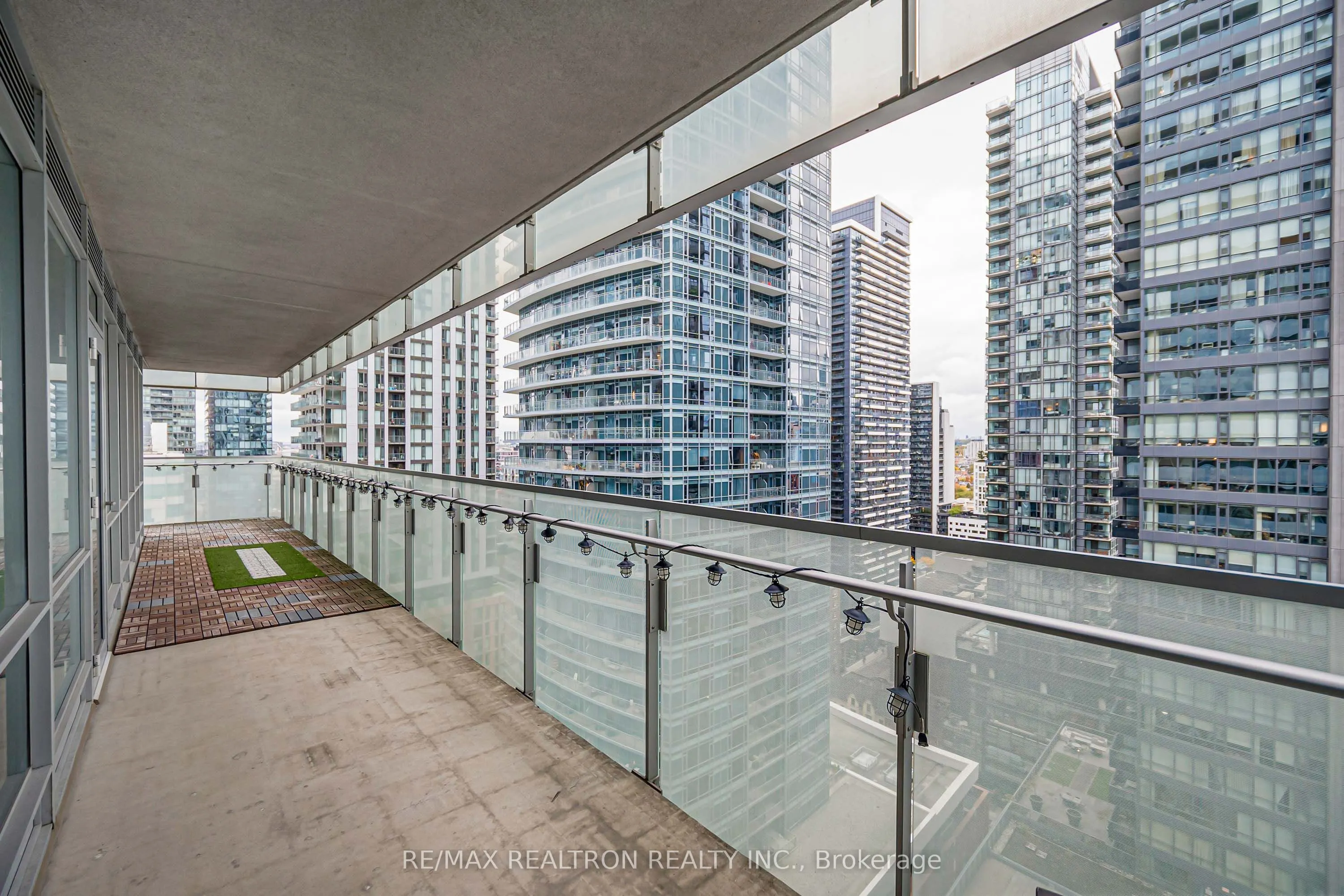 80 John Street #2206
