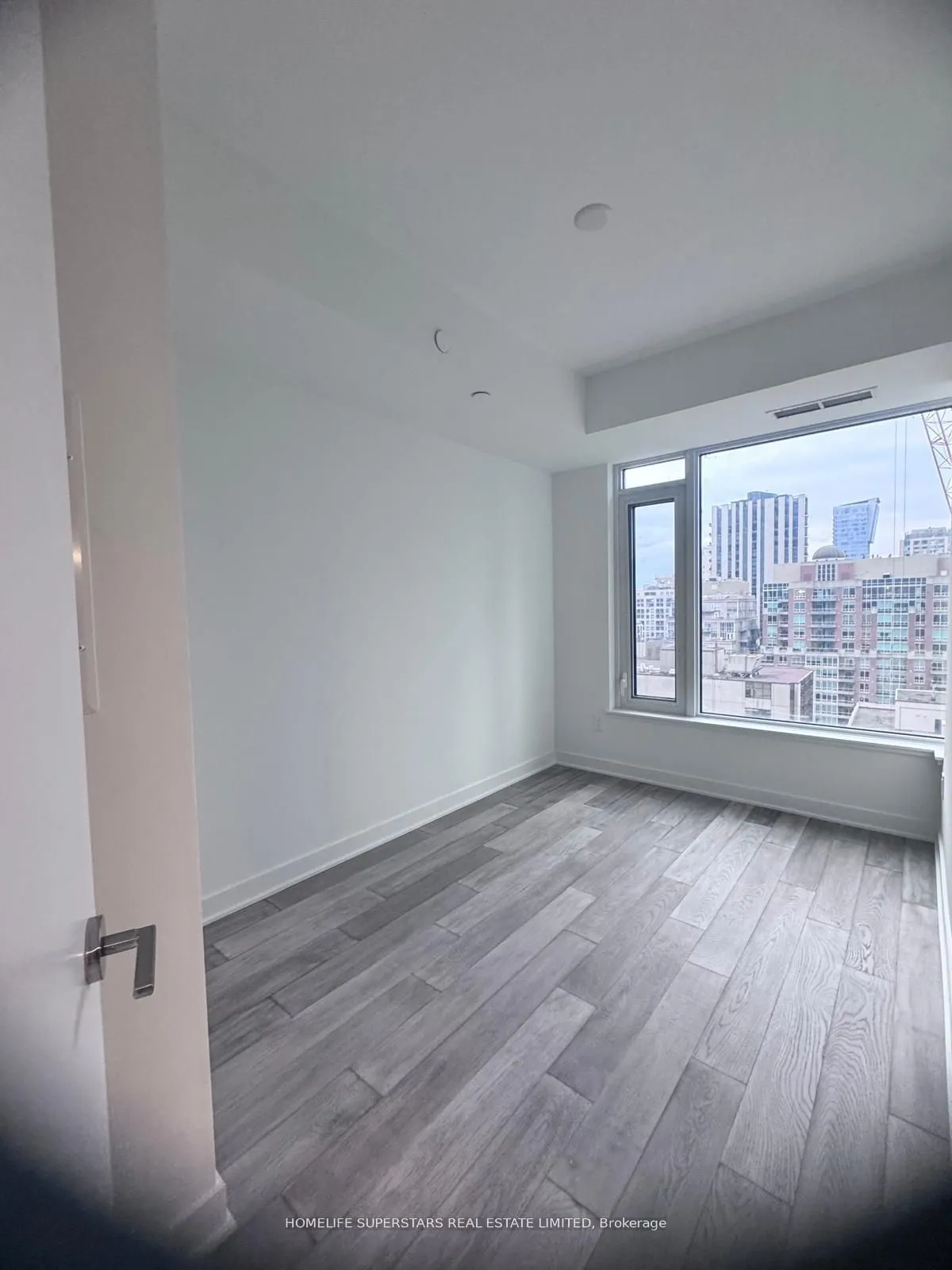 11 Yorkville Avenue #1301
