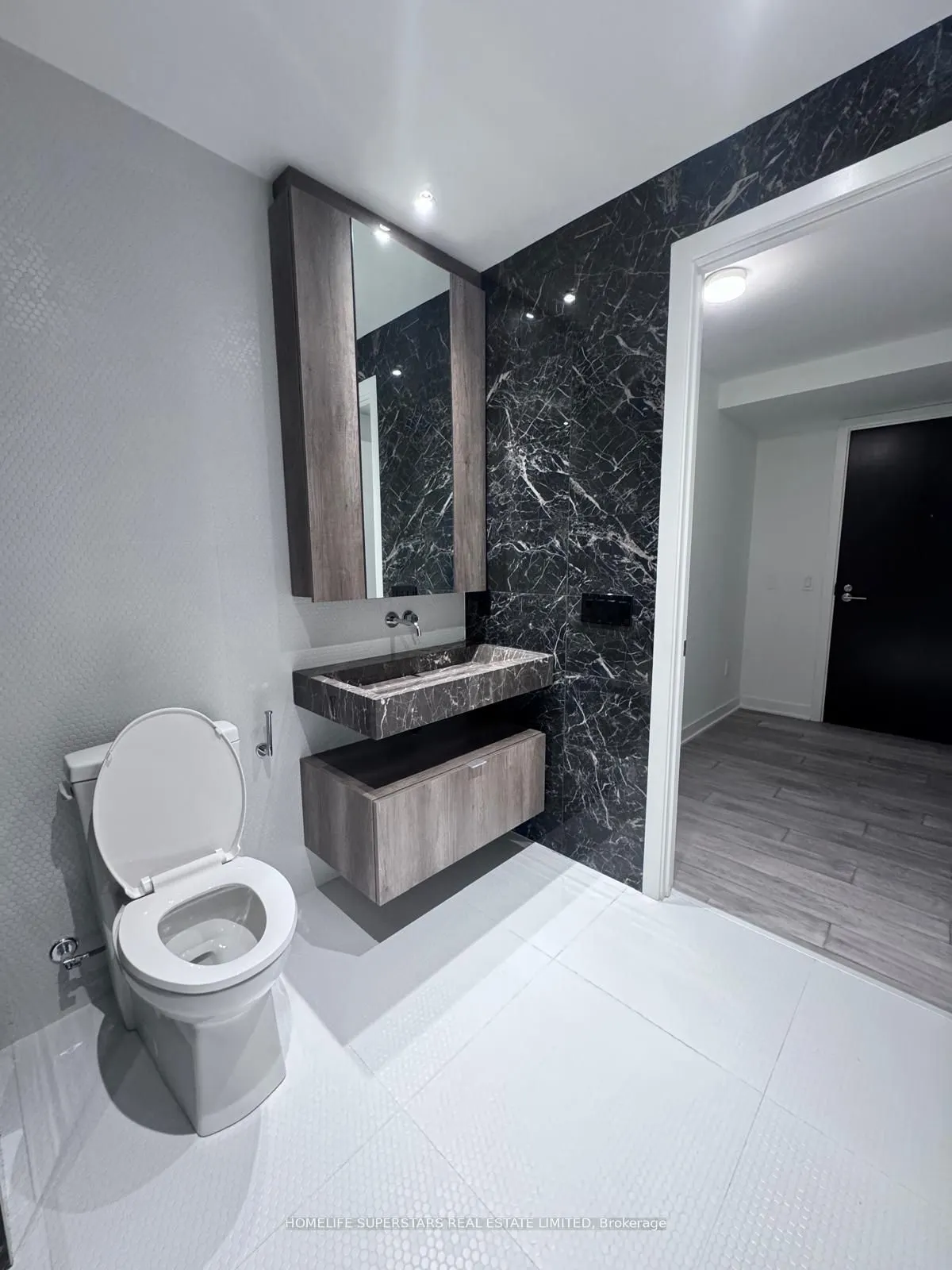 11 Yorkville Avenue #1301