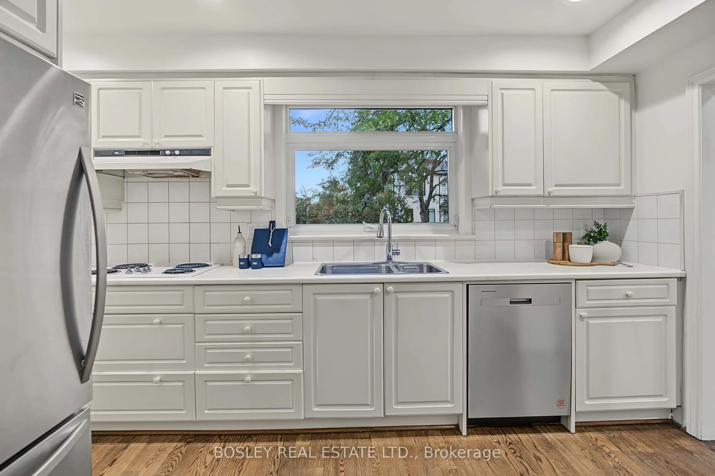 16 Shaughnessy Boulevard