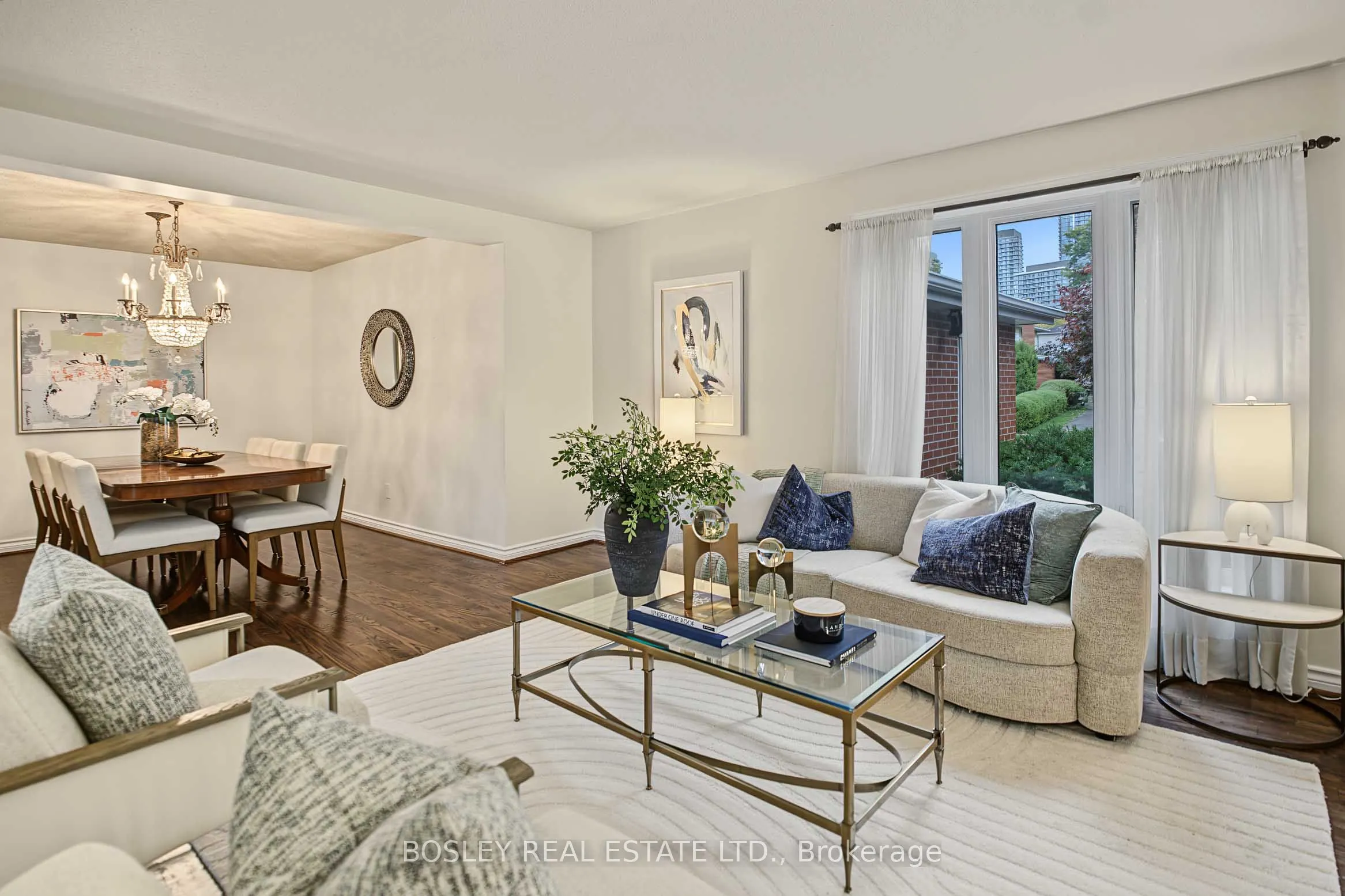 16 Shaughnessy Boulevard