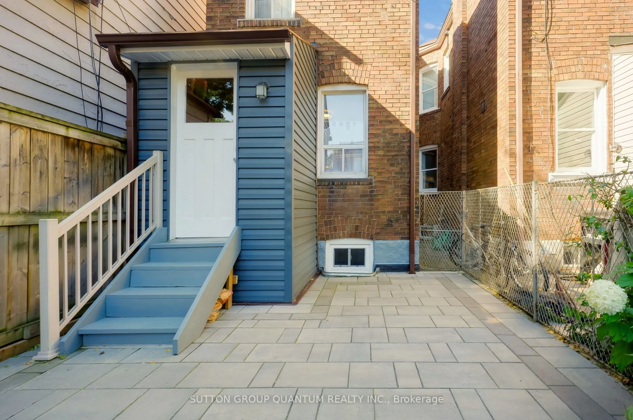 41 Manning Avenue