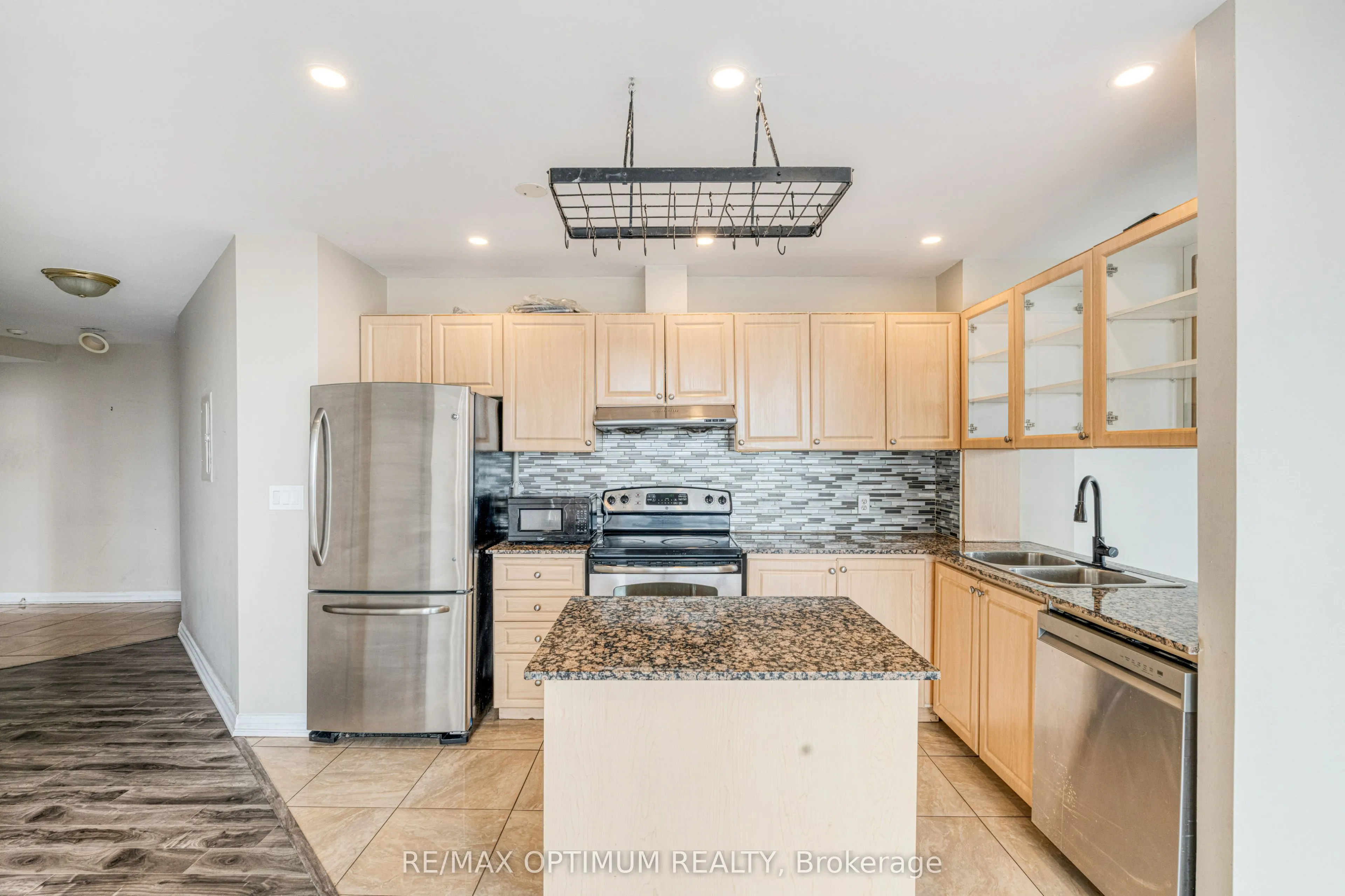 797 Don Mills Road #UPH211