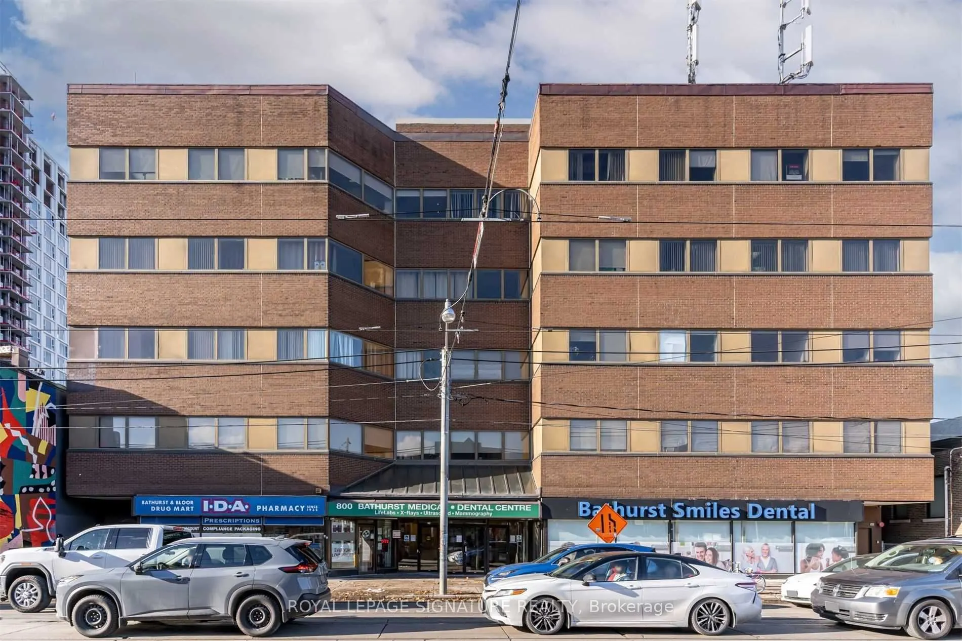 800 Bathurst Street #206