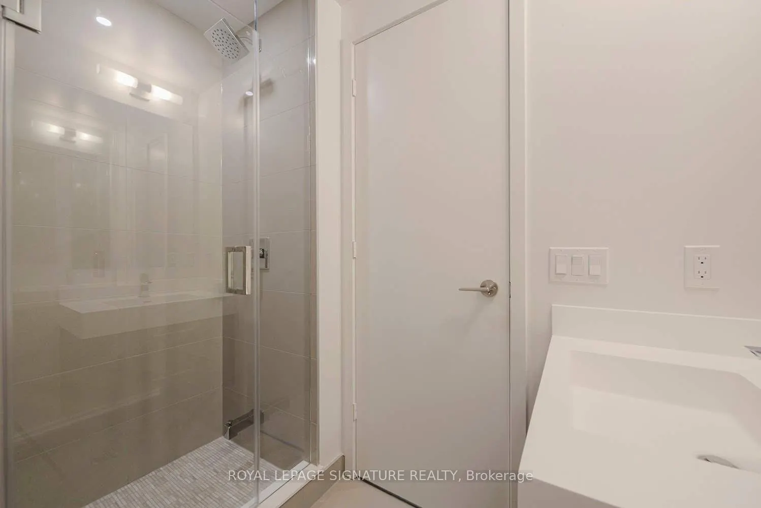 1 Yorkville Avenue #4308