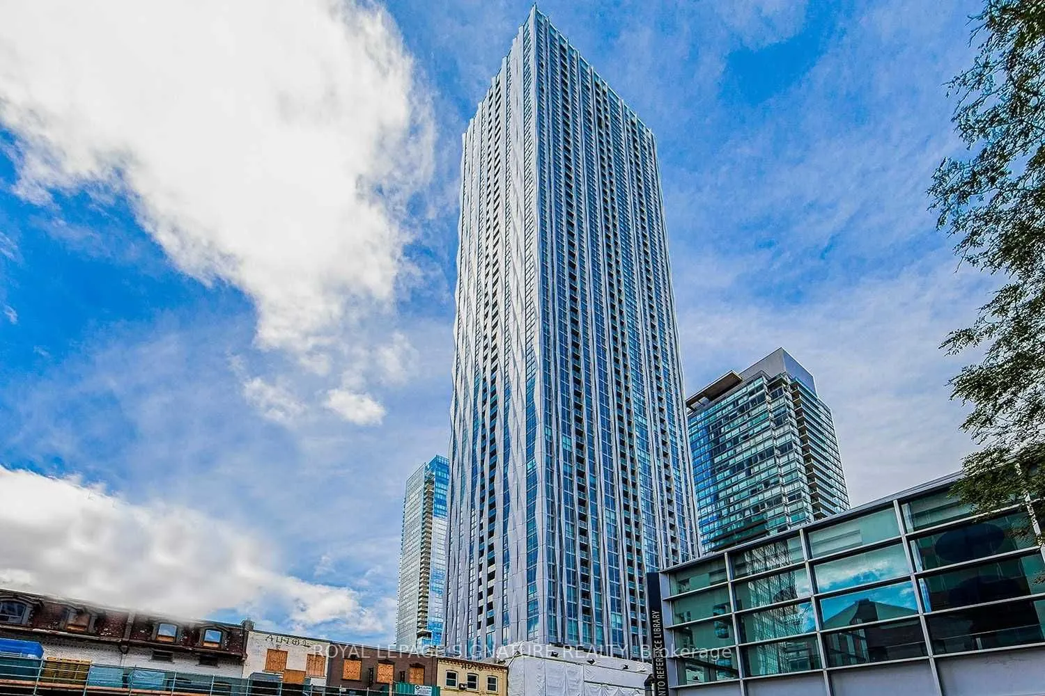 1 Yorkville Avenue #4308