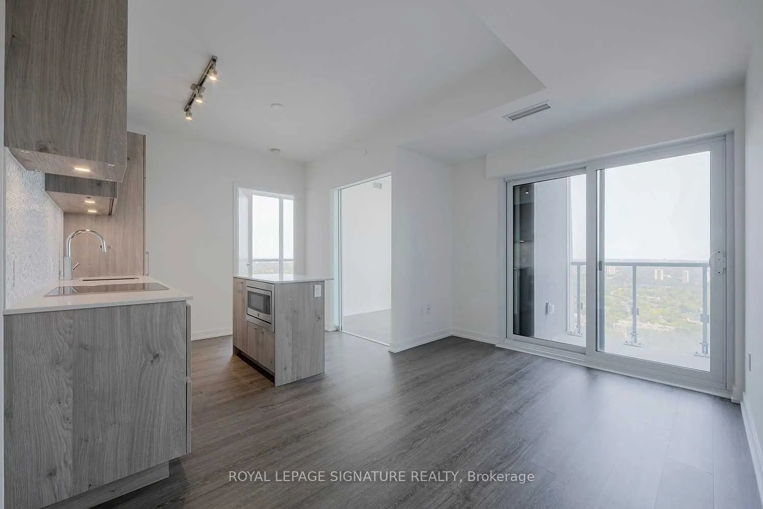 1 Yorkville Avenue #4308