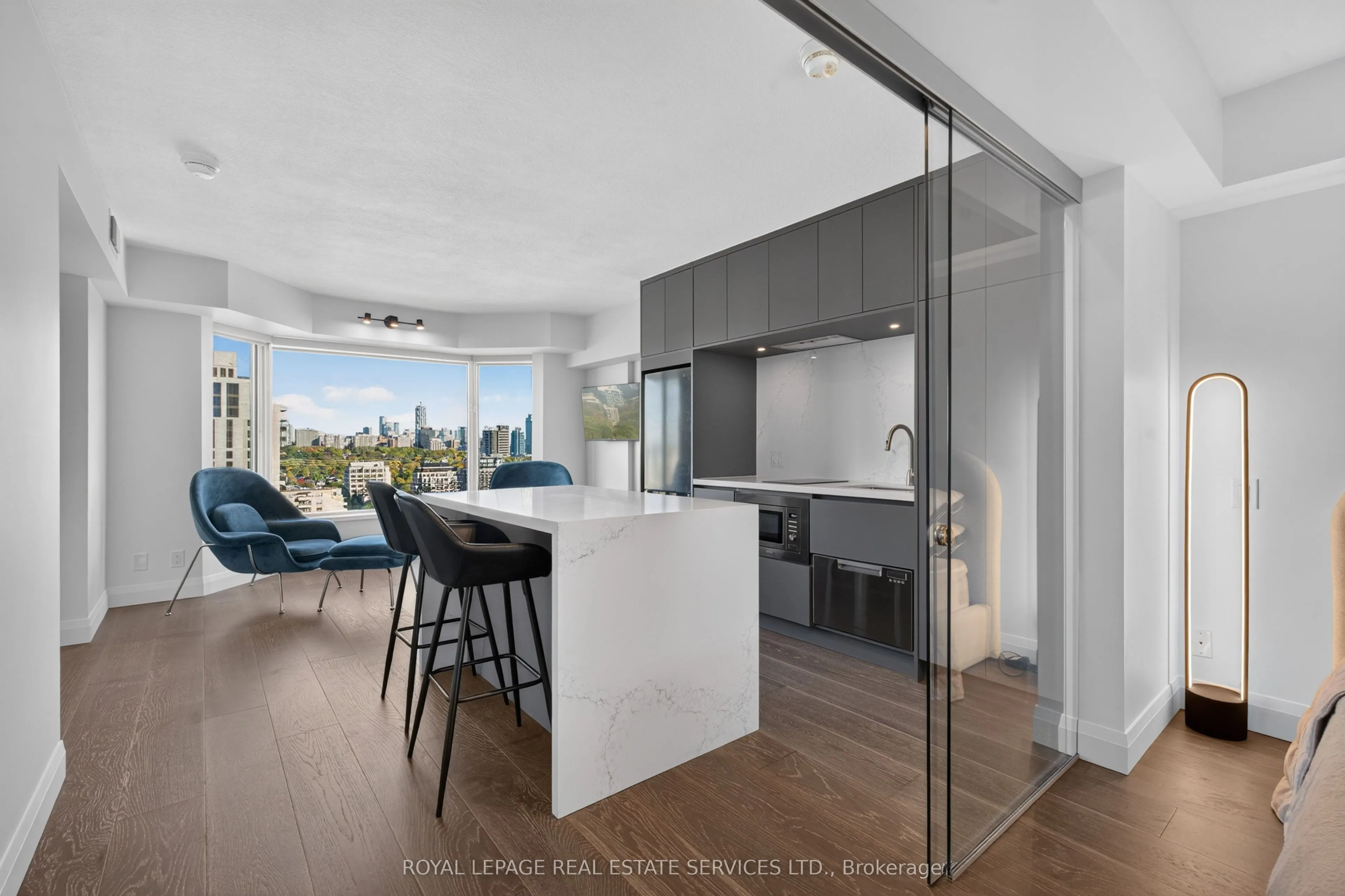 155 Yorkville Avenue #1918