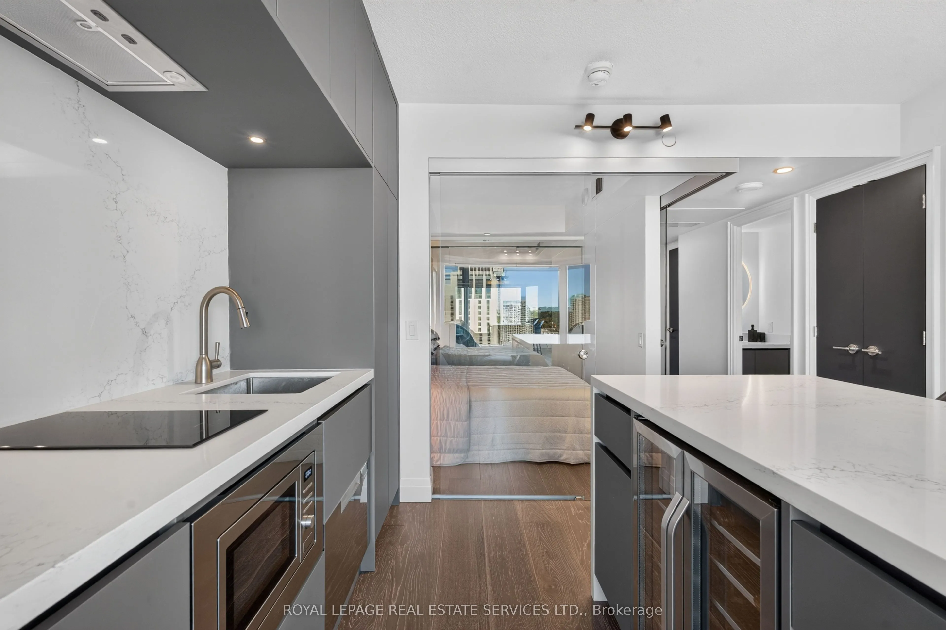 155 Yorkville Avenue #1918