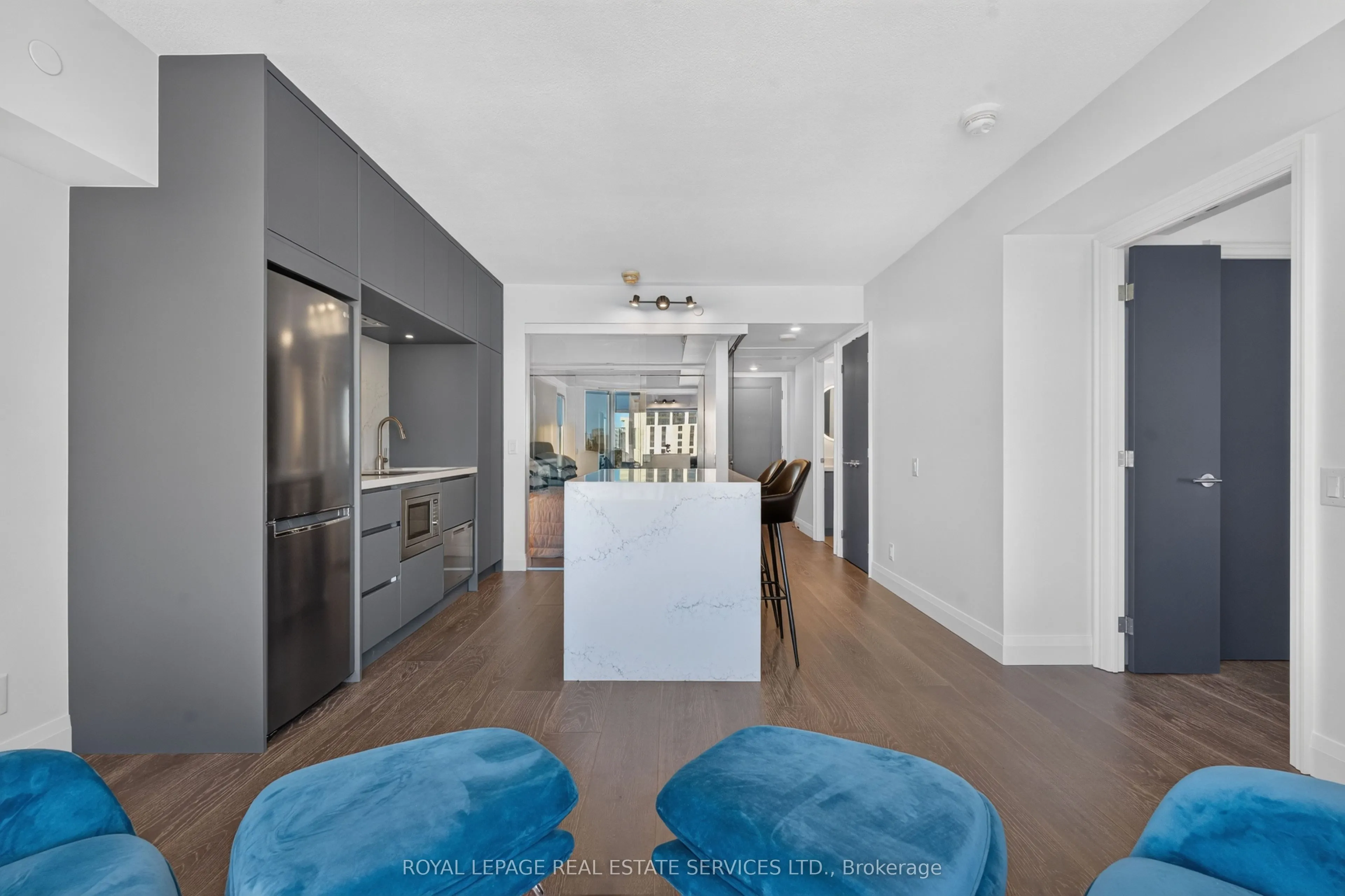 155 Yorkville Avenue #1918