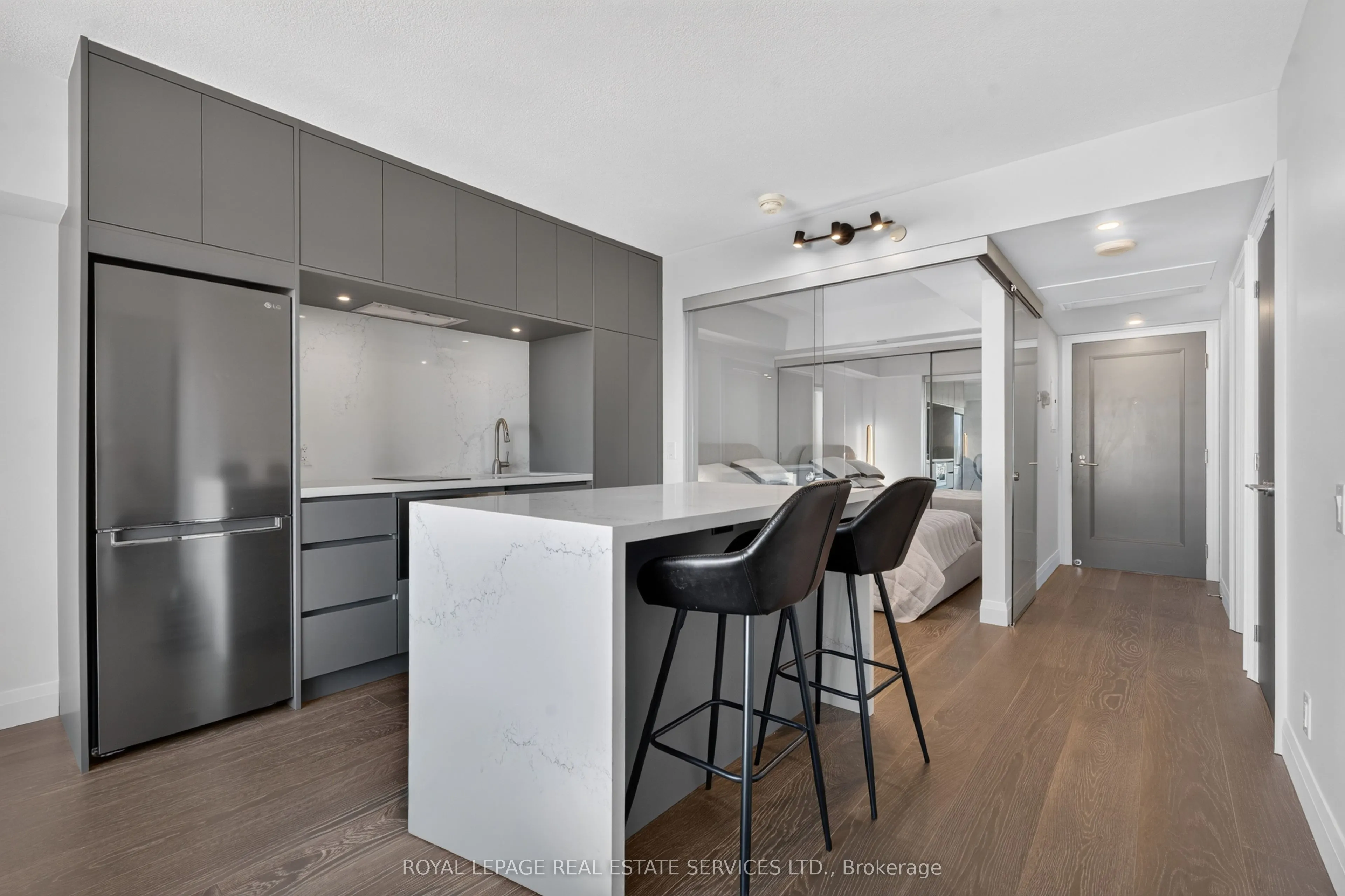 155 Yorkville Avenue #1918