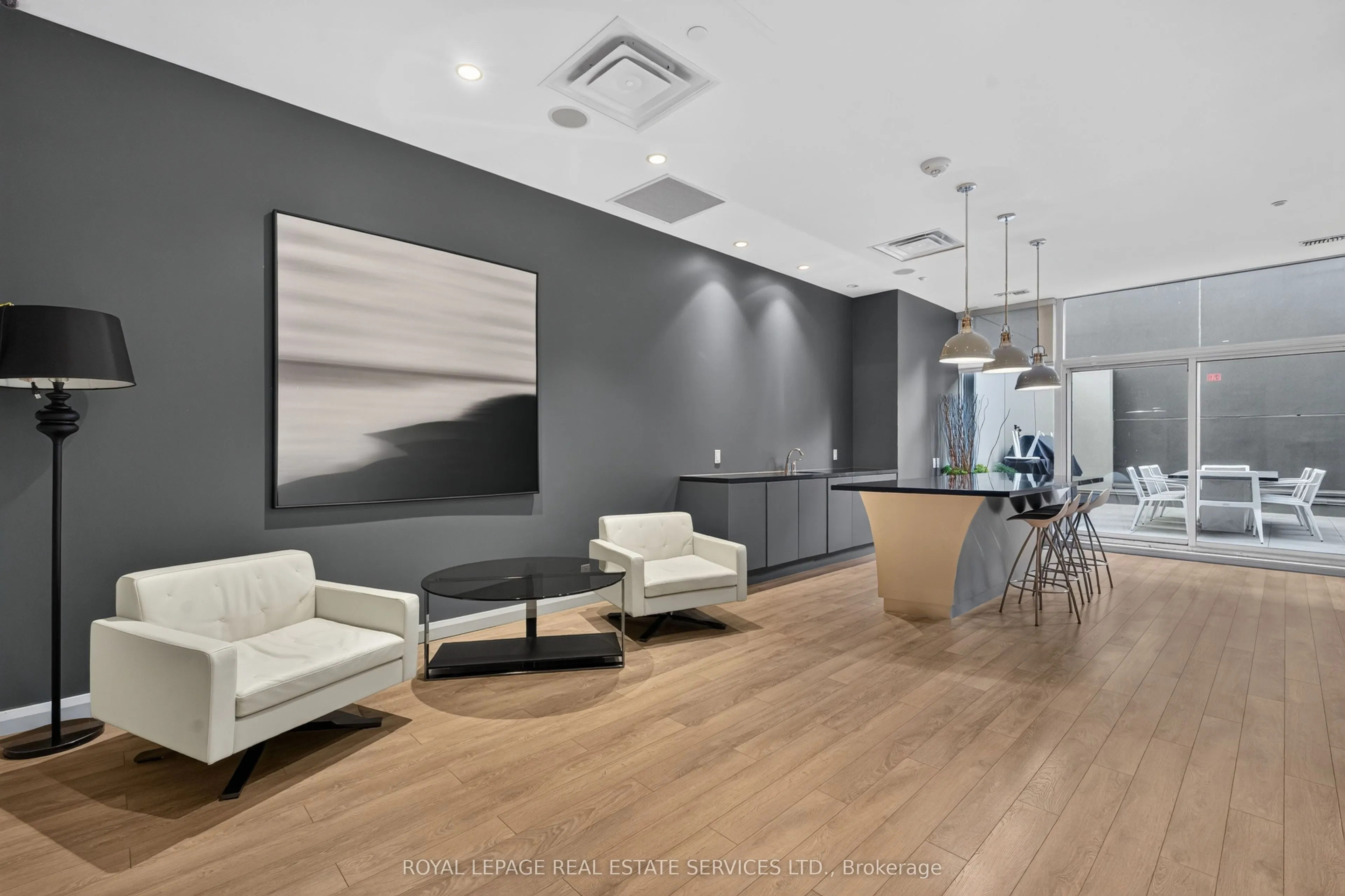 155 Yorkville Avenue #1918