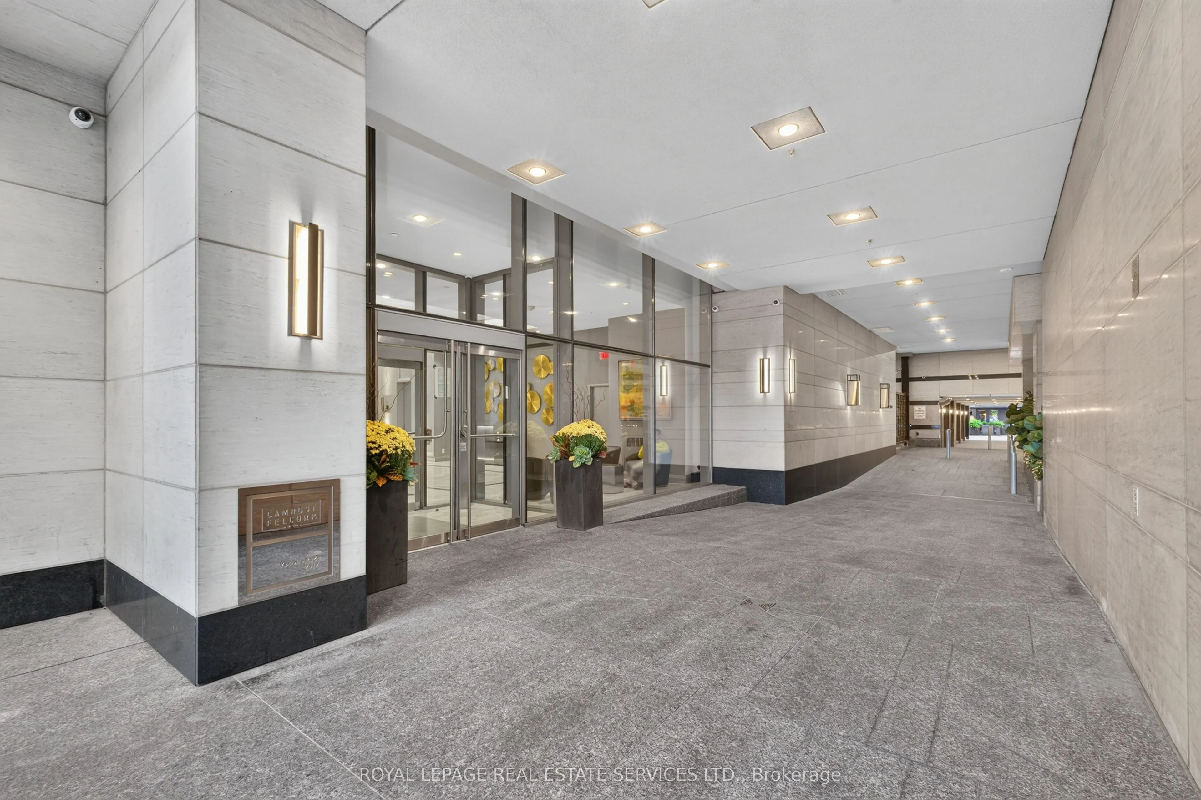 155 Yorkville Avenue #1918