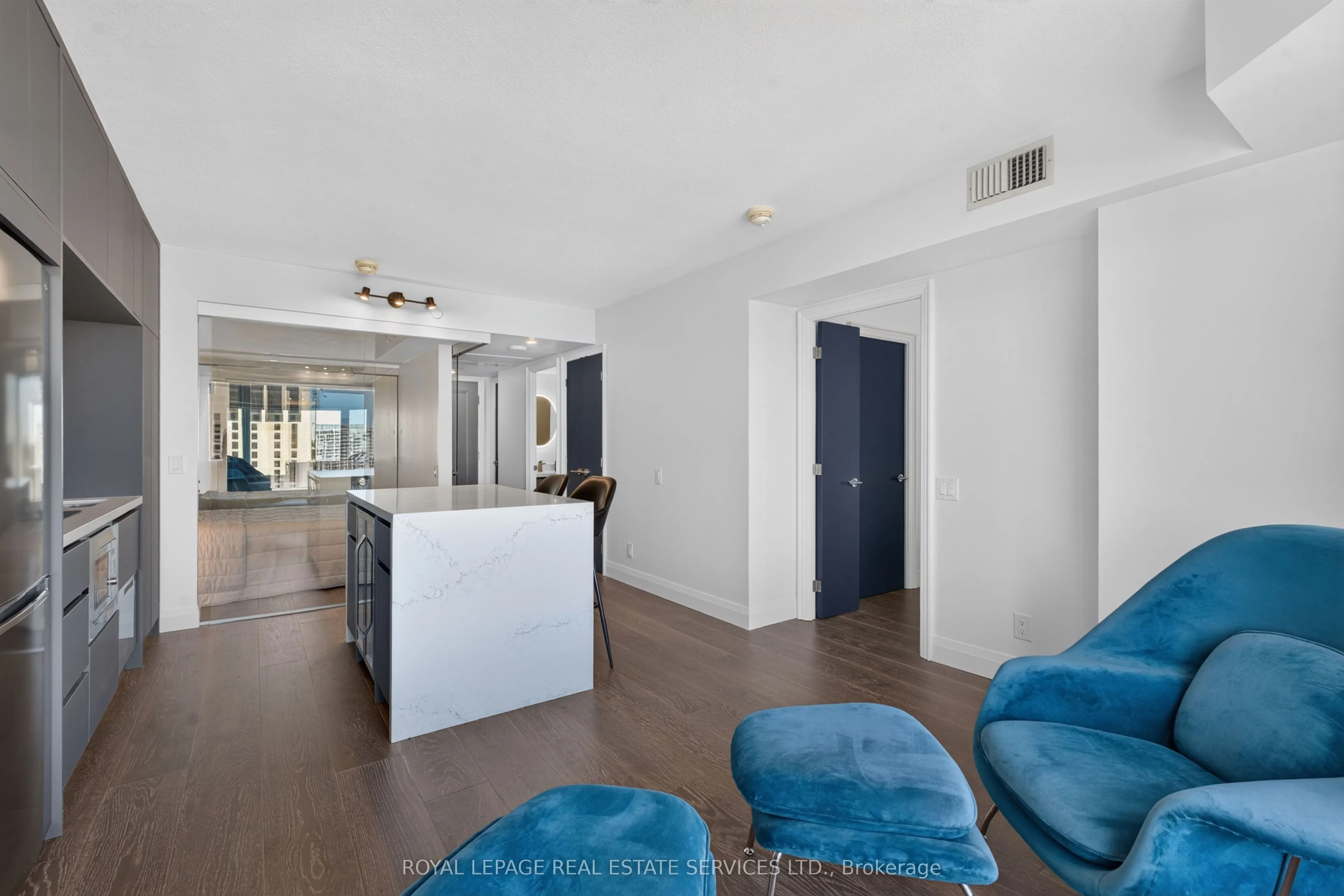 155 Yorkville Avenue #1918