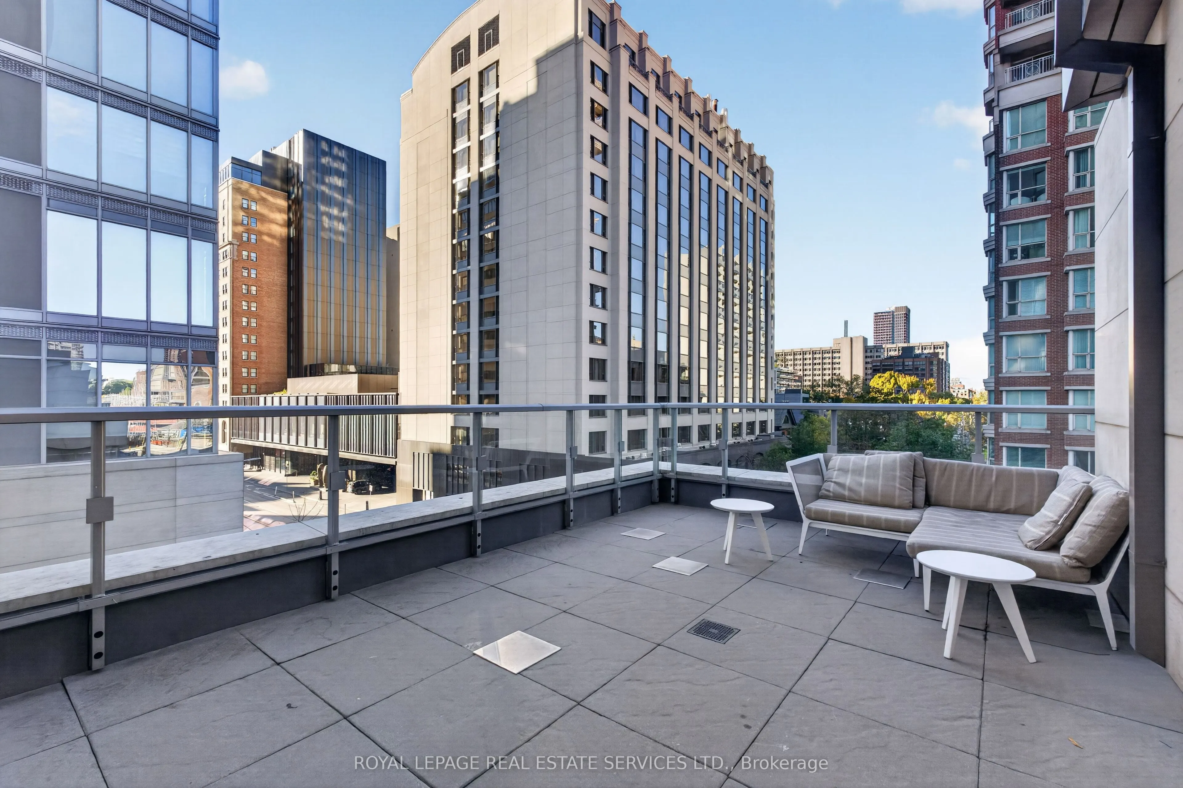155 Yorkville Avenue #1918
