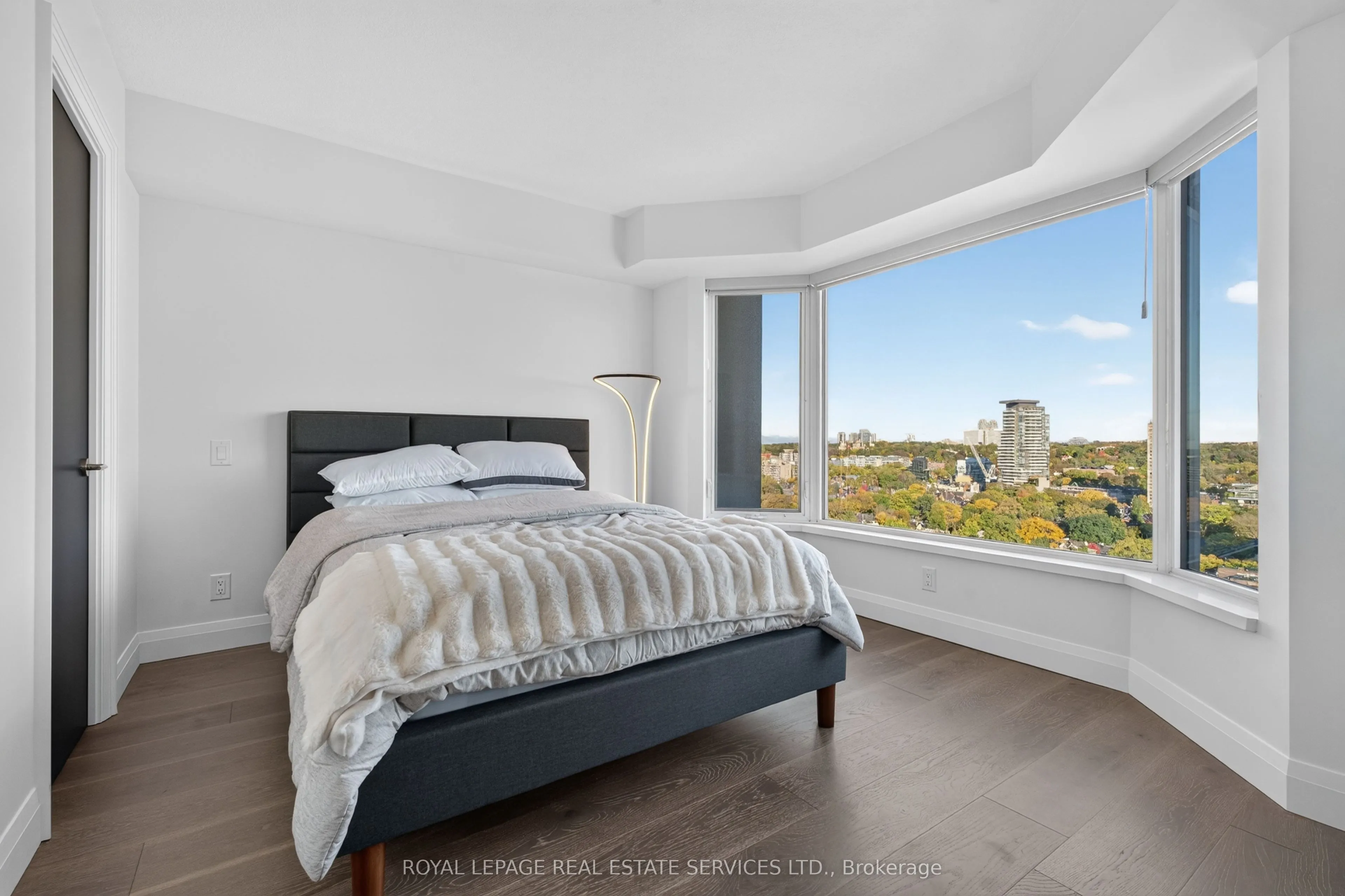 155 Yorkville Avenue #1918