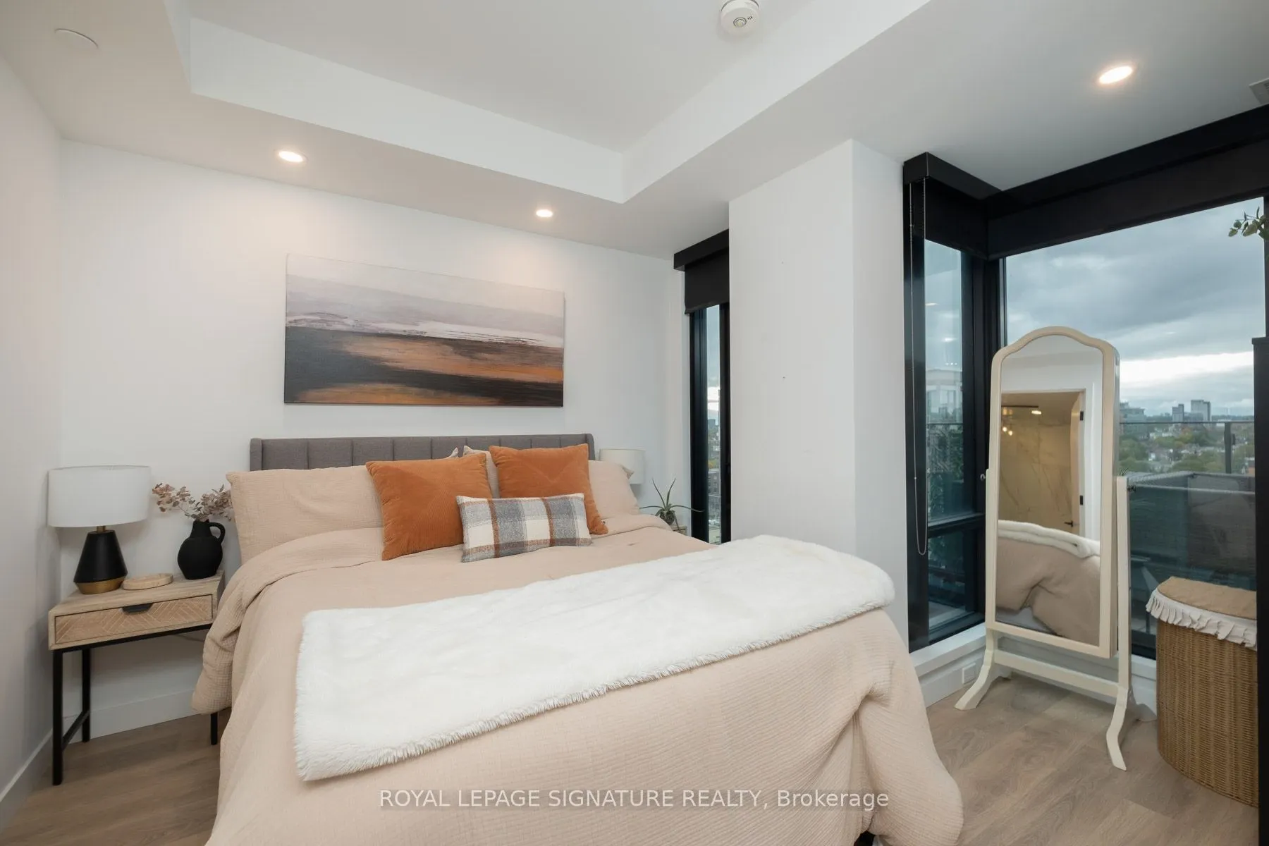 505 Richmond Street W #1213