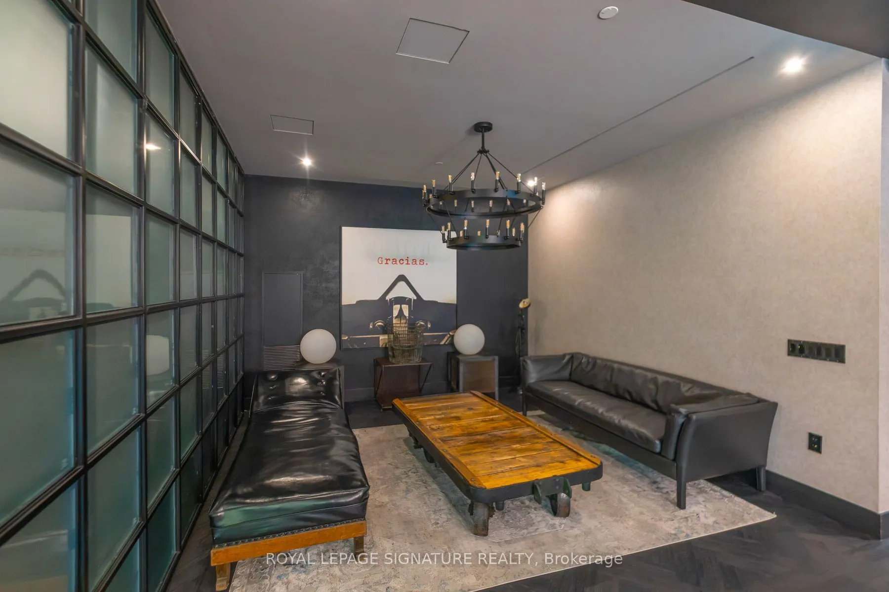 505 Richmond Street W #1213